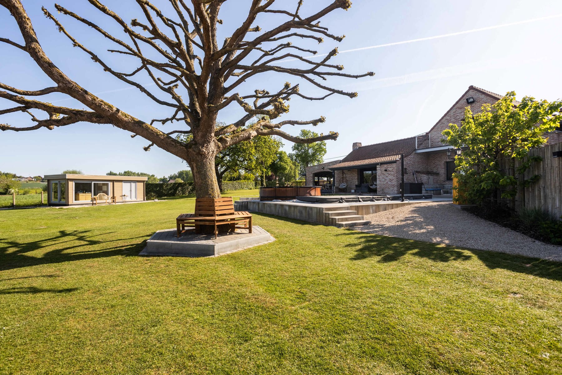 Exclusieve vastgoedparel met 3 vakantiewoningen en wellness foto 24