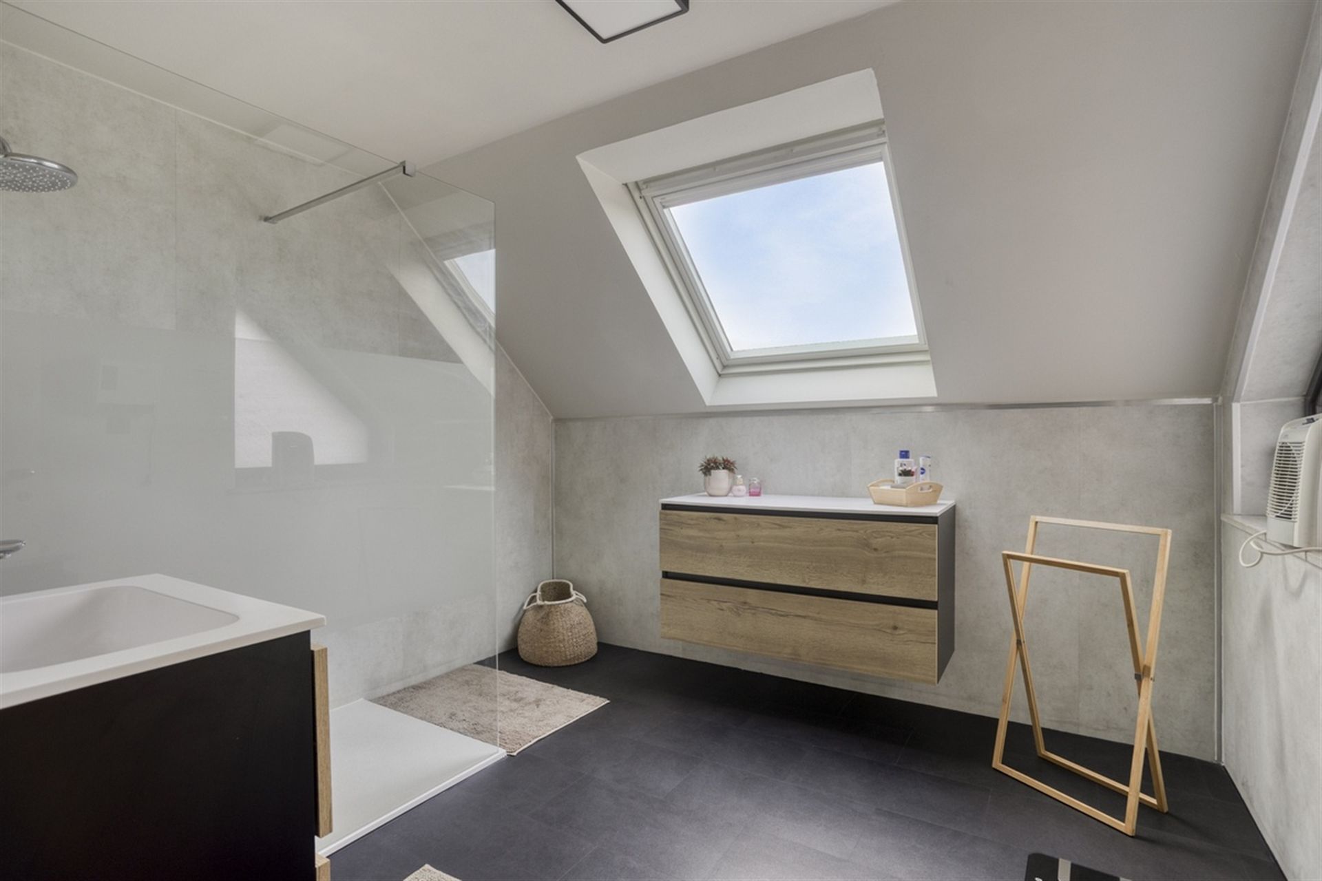 Riante Woning met 4 Slaapkamers foto 17