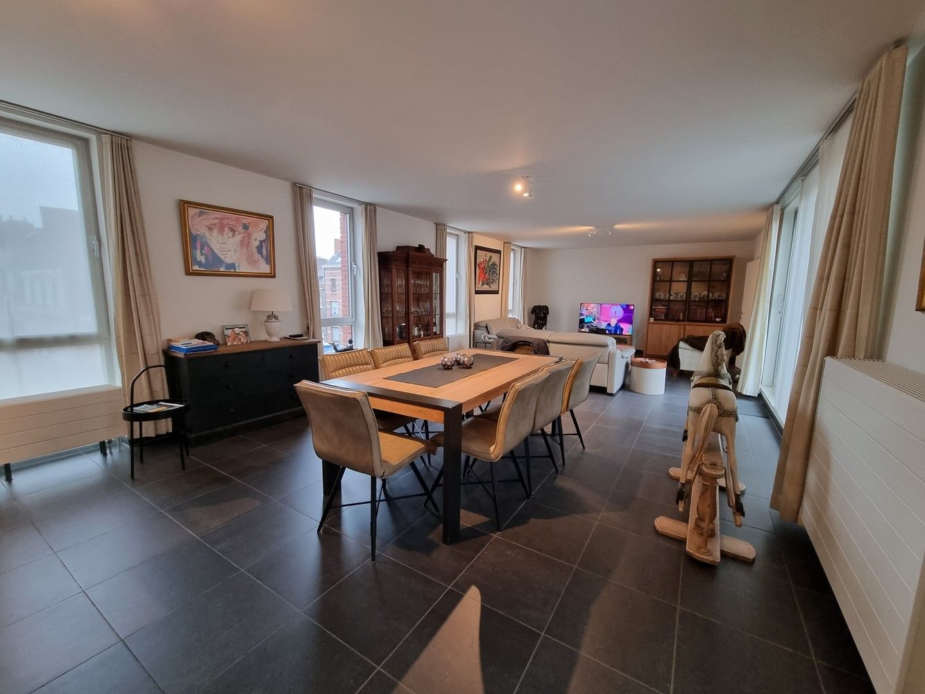 Exclusief ruim penthouse/loft in hartje Hasselt foto 6
