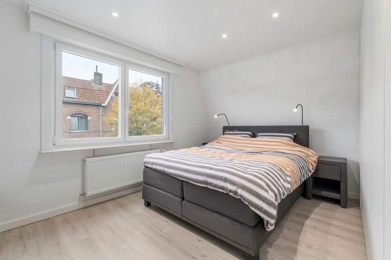 Volledig gerenoveerde woning op topligging foto 8
