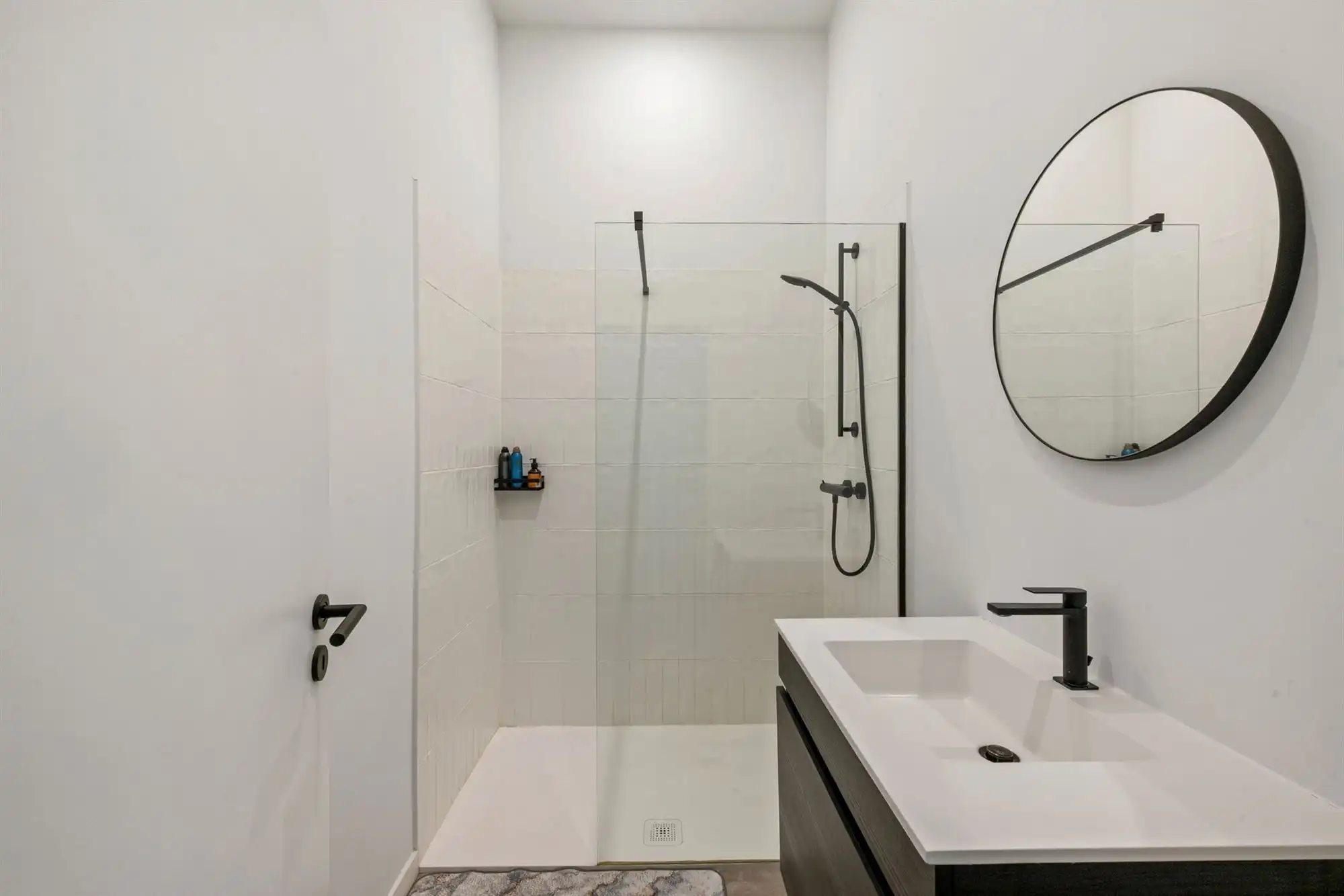 Stads wonen met karakter en een eigen buitenruimte foto 14