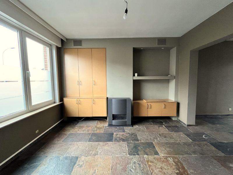 Woning met 2 slaapkamers, tuin en garage foto 5