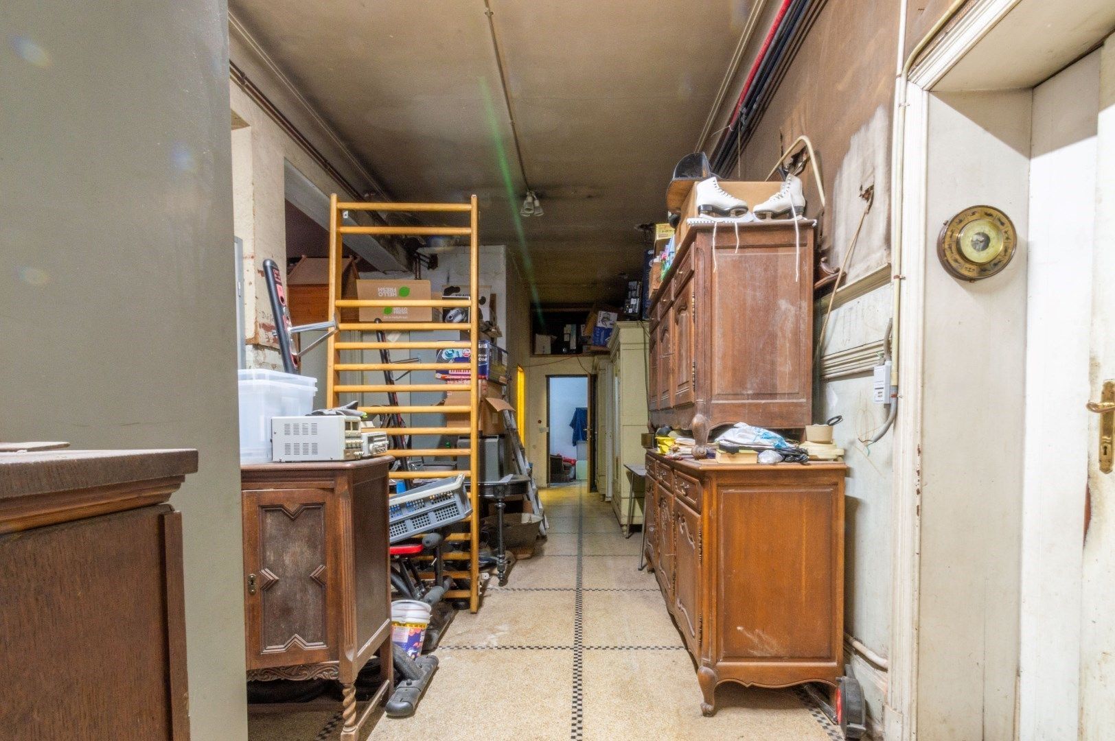 WERKPLAATS/LOODS (472m²) & KANTOOR + APP ! foto 8