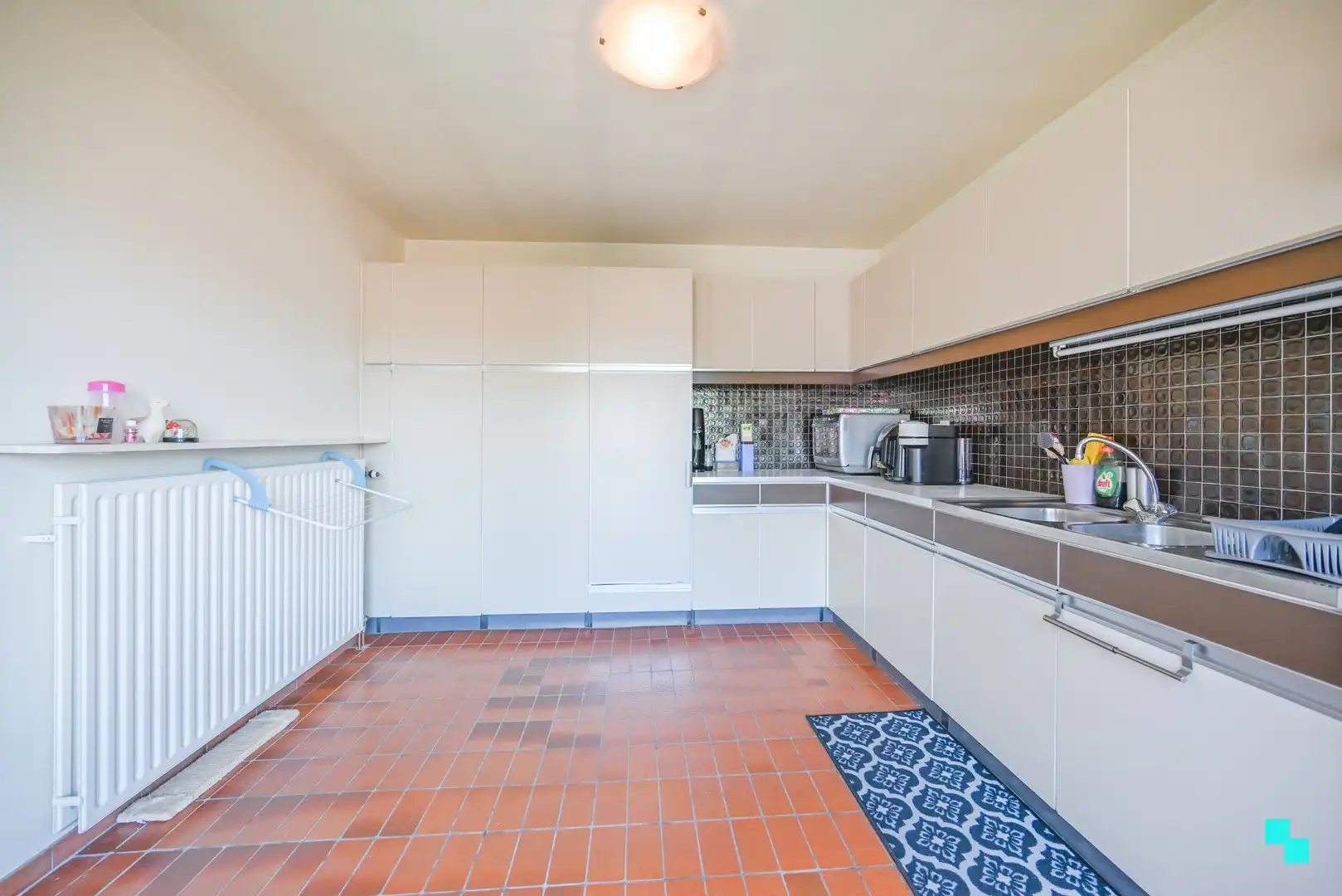 Tweeslaapkamerappartement met garage op een rustige locatie in Beveren-Leie foto 6