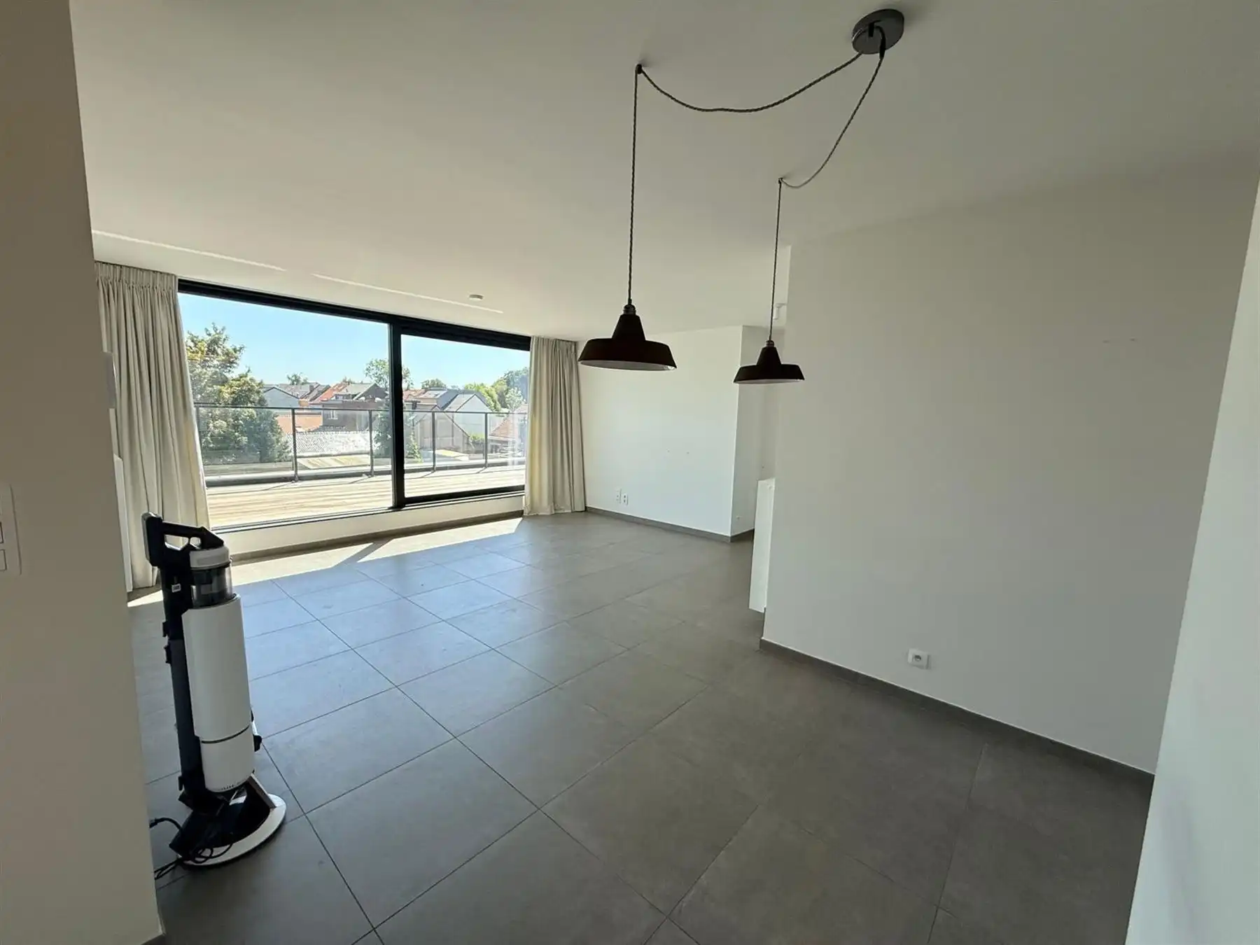 INSTAPKLAAR APPARTEMENT INCLUSIEF ONDERGRONDSE STAANPLAATS foto 4