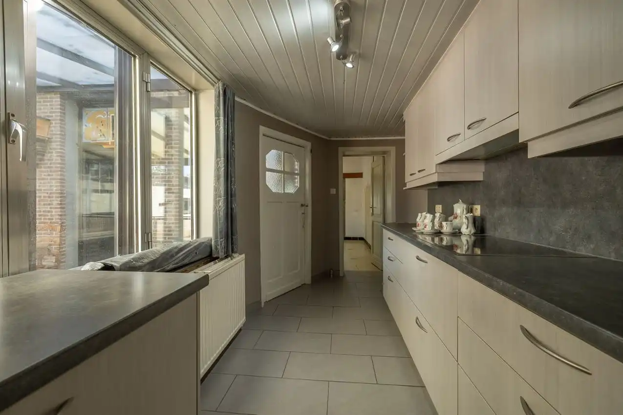 Historische woning met koetspoort op 8a41ca op markt tot tegen de Demer foto 16