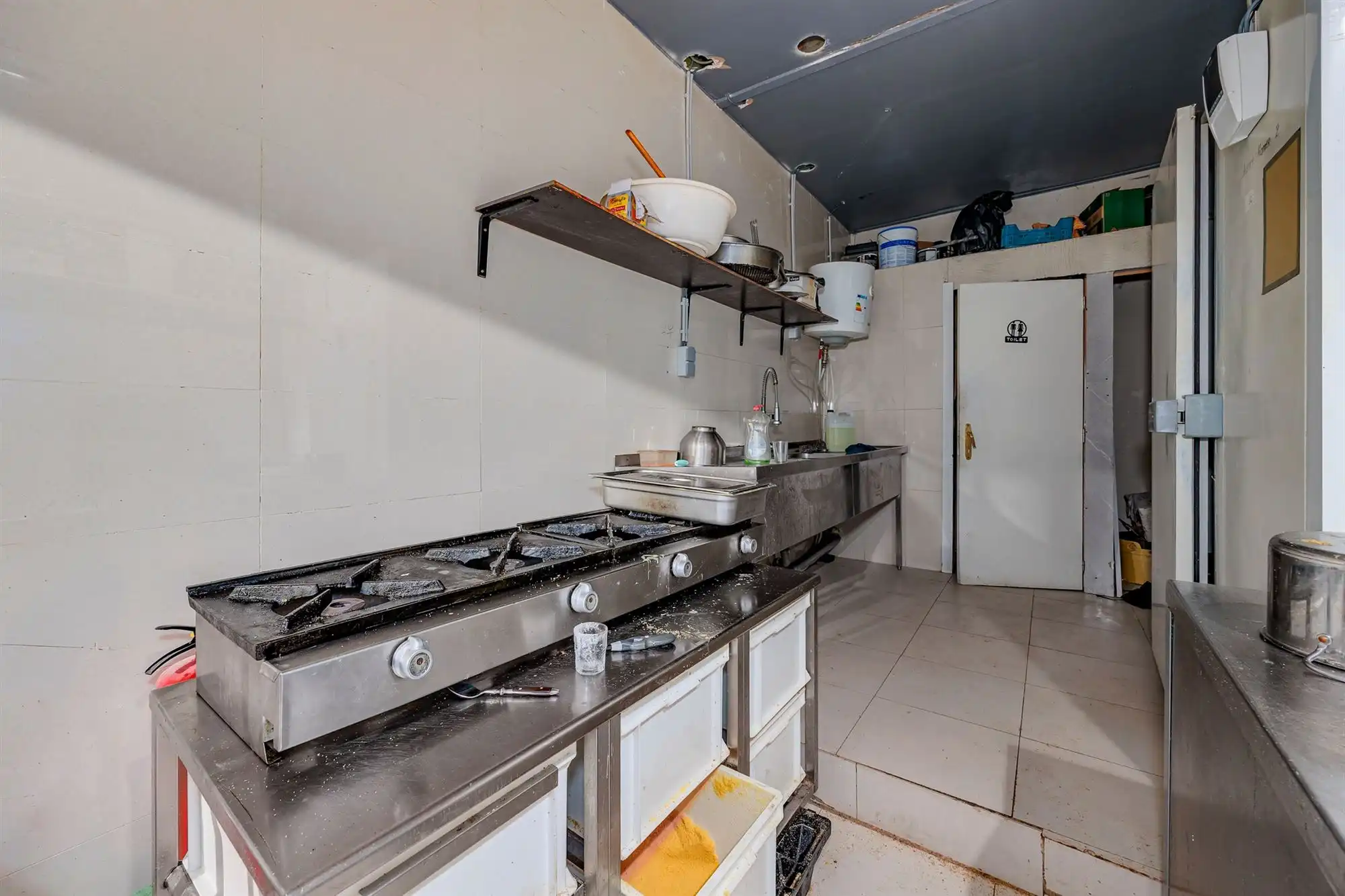Handelspand met bakkerij en duplexappartement foto 11