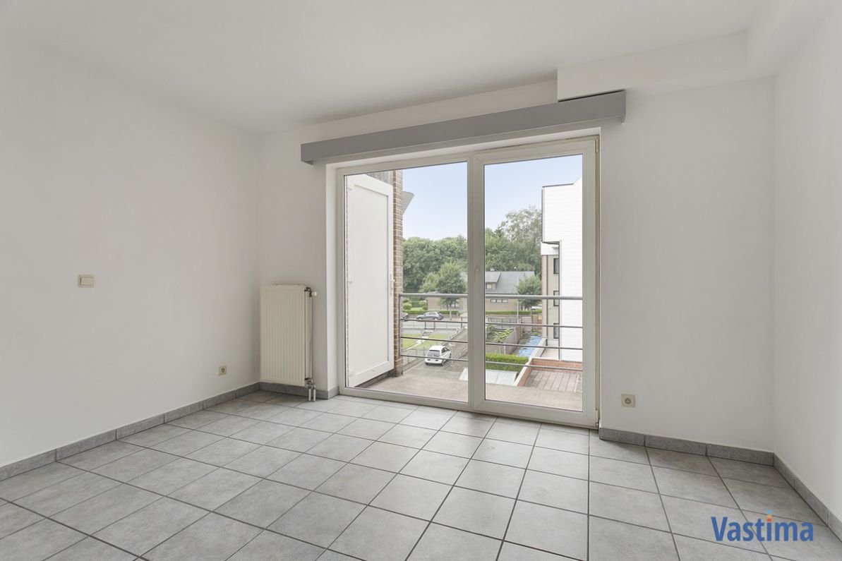 Ruim en lichtrijk 2 slaapkamerappartement met terras in centrum Asse foto 8