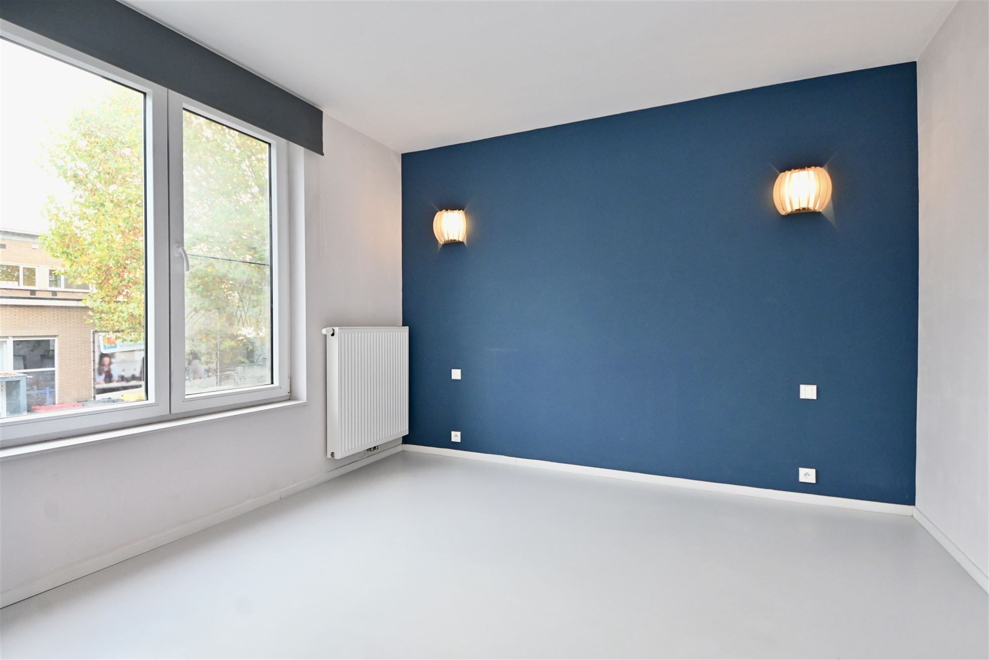 Appartement met 2 slaapkamers, terras en staanplaats.  foto 8