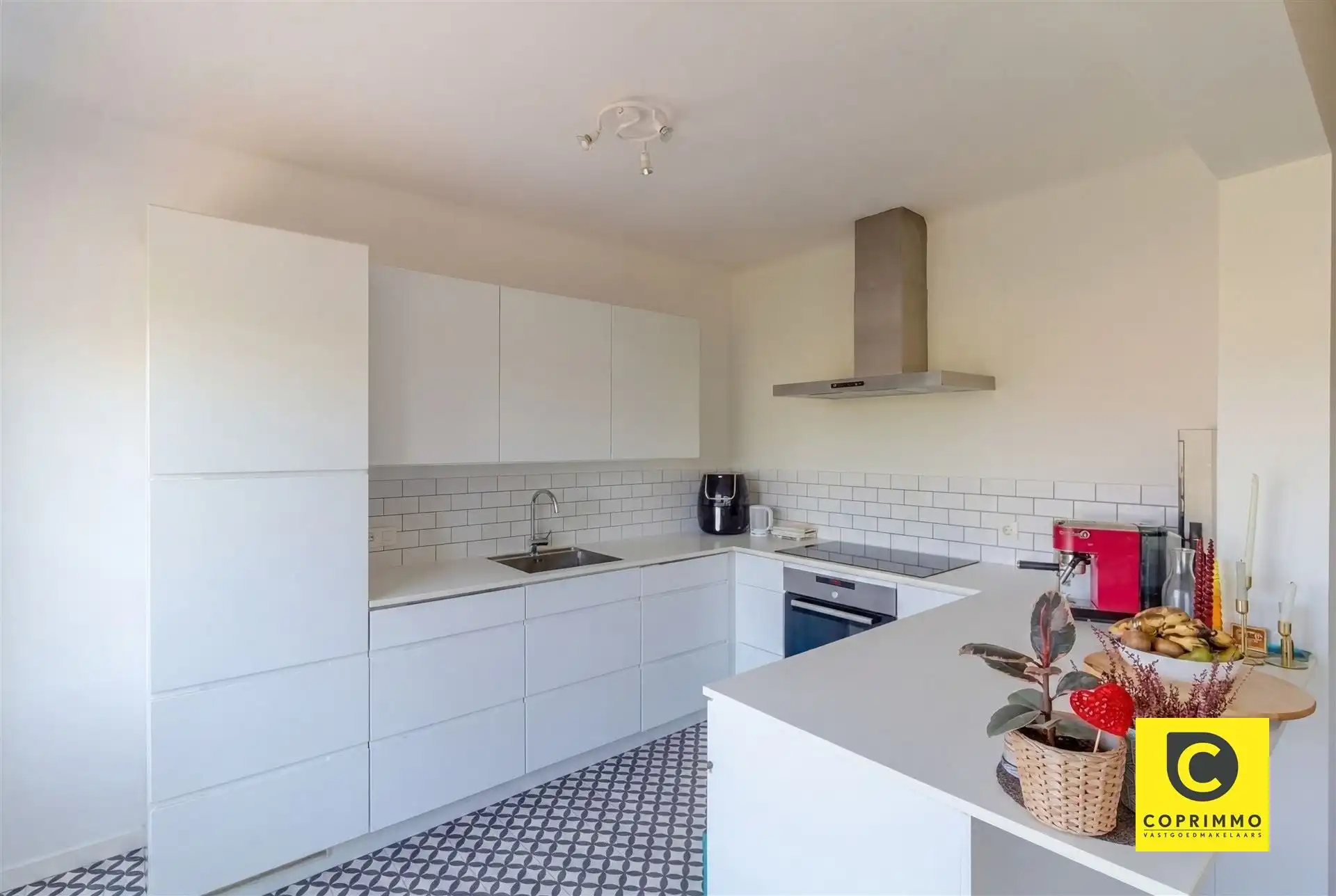 Instapklaar 3slpk appartement met terras en P! foto 3