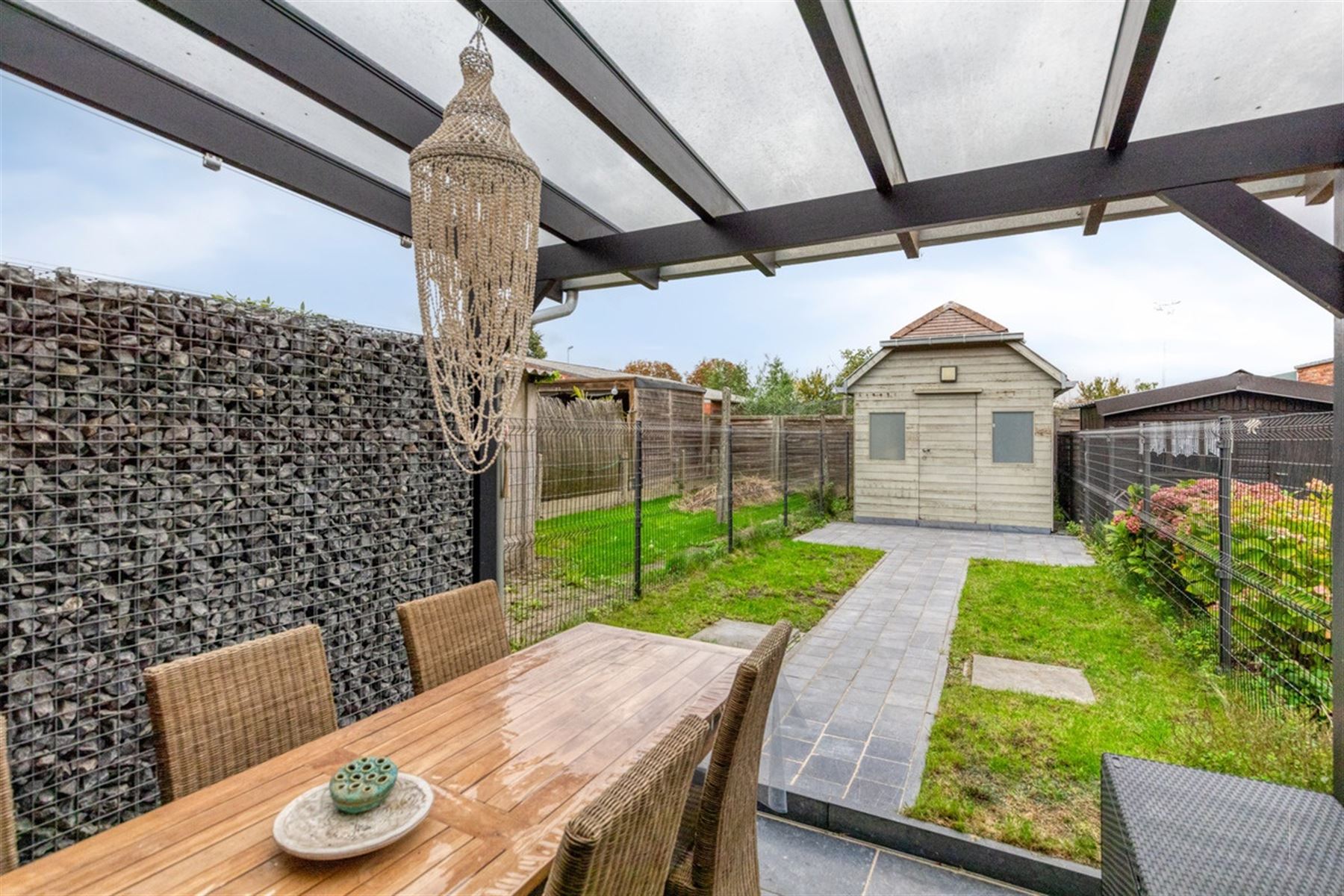 Stijlvolle instapklare woning met 3 slaapkamers foto 24