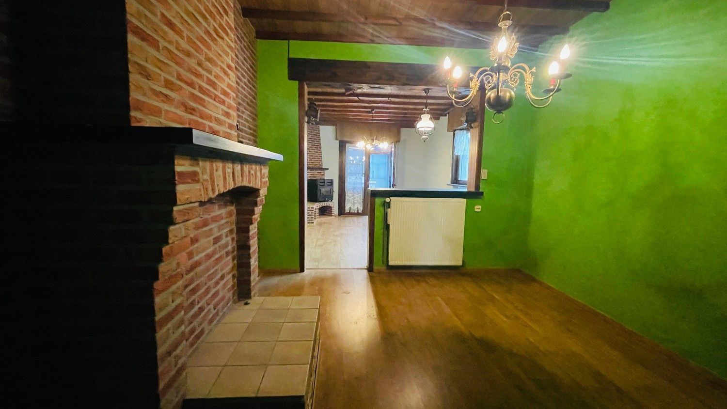 Centraal gelegen woning met 3 slpks, ruime volumes en zonnige buitenruimte foto 4