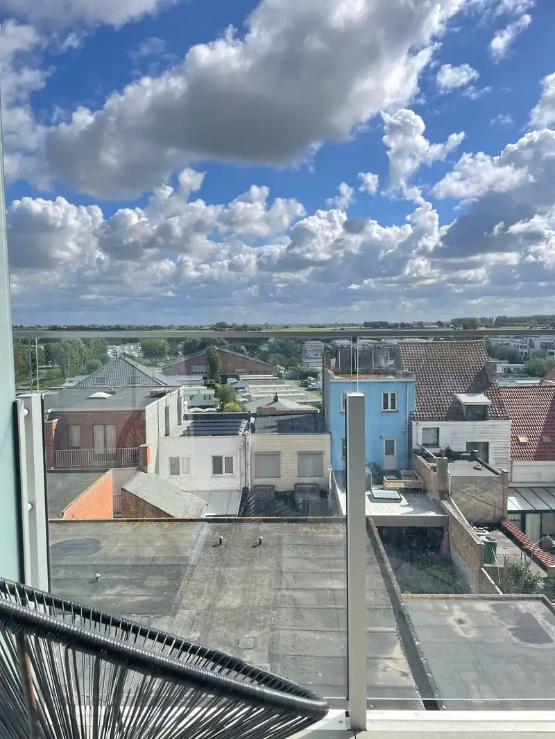 Stijlvolle Studio Te Huur op 3e Verdieping aan de Henri-Jaspaarlaan in Westende foto 2