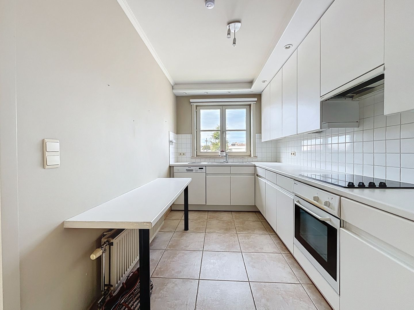 Ruim drie slaapkamer appartement op 800m van zee foto 2