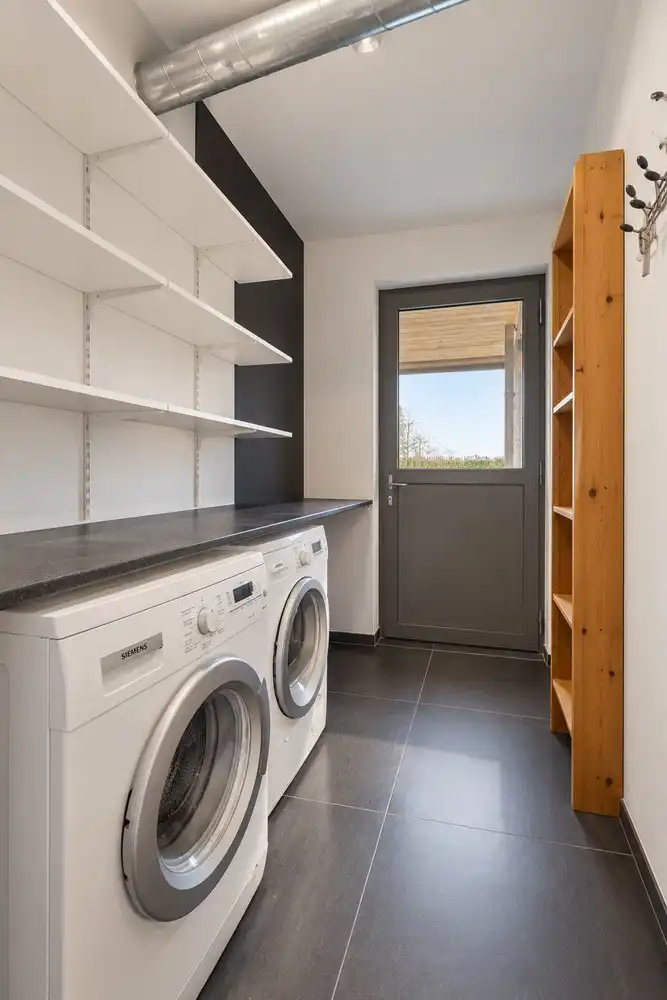 Groot zonnig duplex dakappartement met drie terrassen, twee slaapkamers, twee badkamers en parking. foto 16