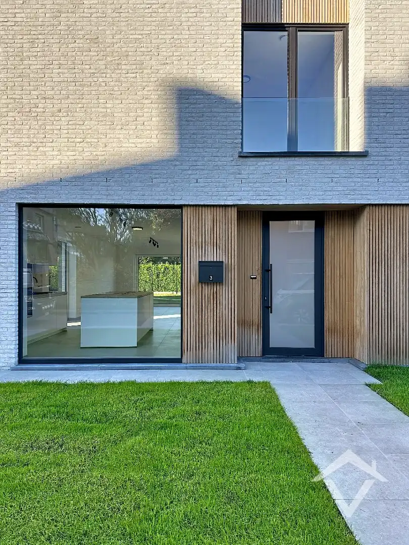 Nieuwbouwwoning met 3 slaapkamers in centrum Koekelare  foto 2