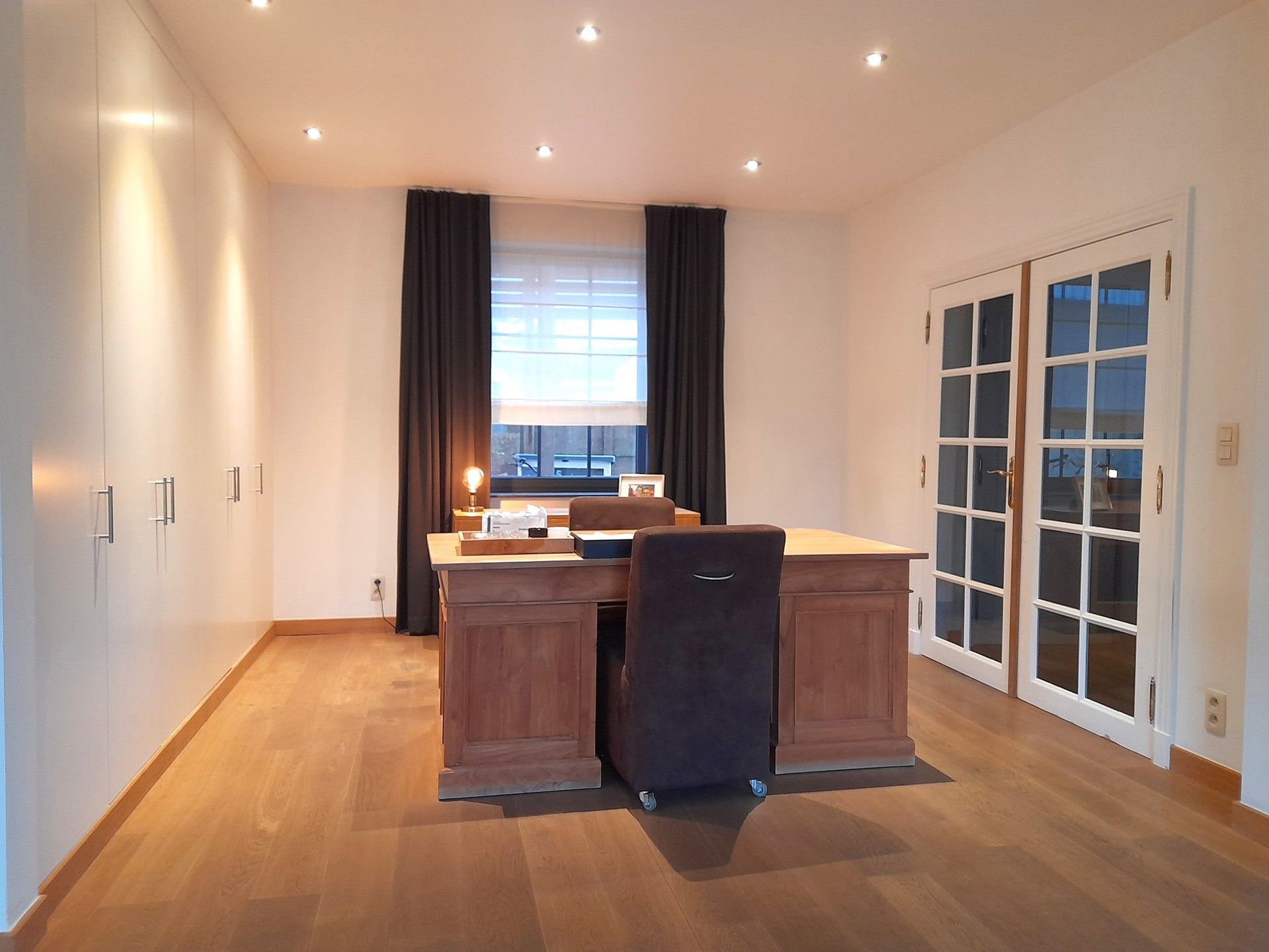 Rustig gelegen stijlvolle woning met 4 slaapkamers foto 11