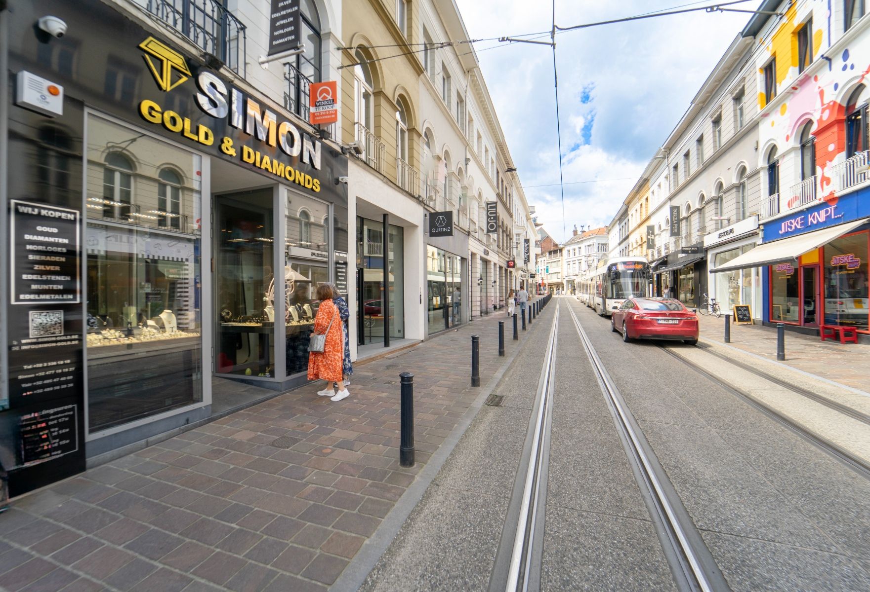 Handelspand te koop in drukke winkestraat foto 4