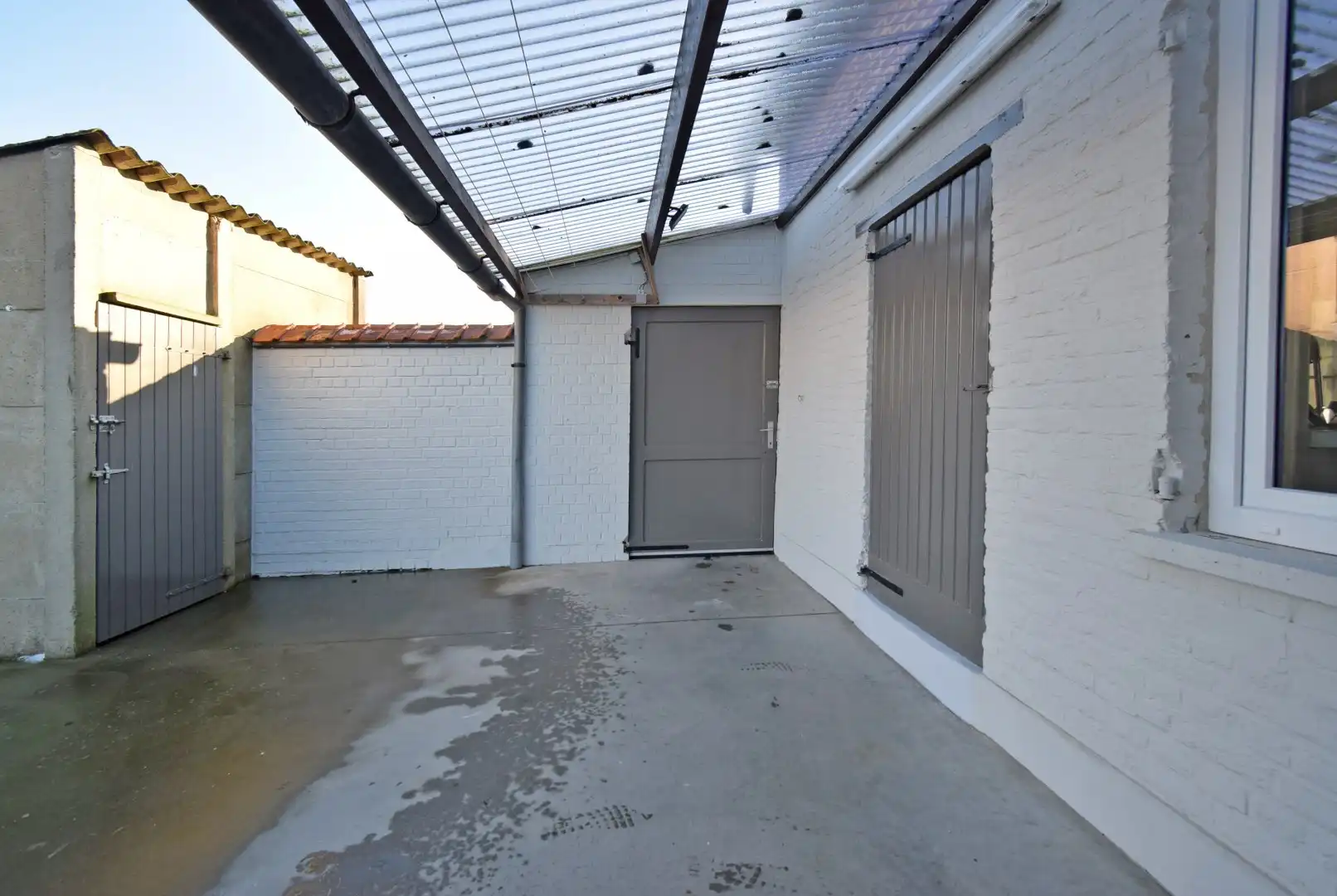 COMFORTABELE WONING MET GARAGE EN GROTE TUIN foto 9