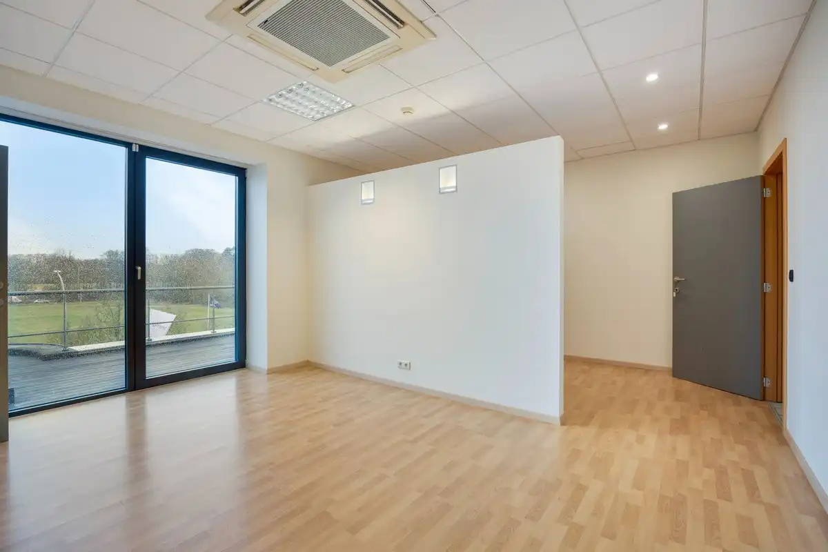 Kantoor te koop in het industriepark te Haasrode/Heverlee met 14 parkings - opp. 626 m² - verkoop van aandelen foto 33