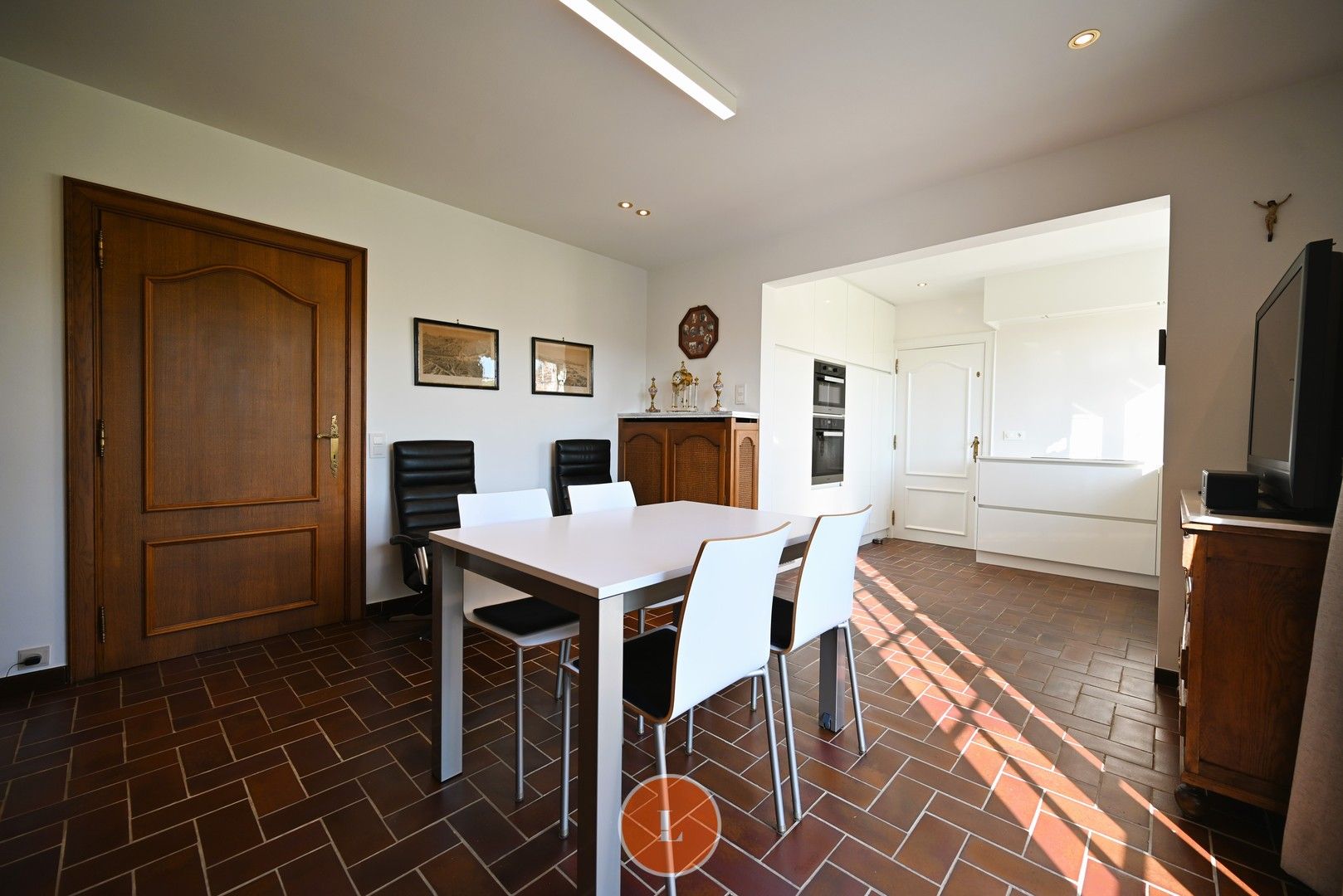 charmante villa op 823m² met 4 slaapkamers foto 5