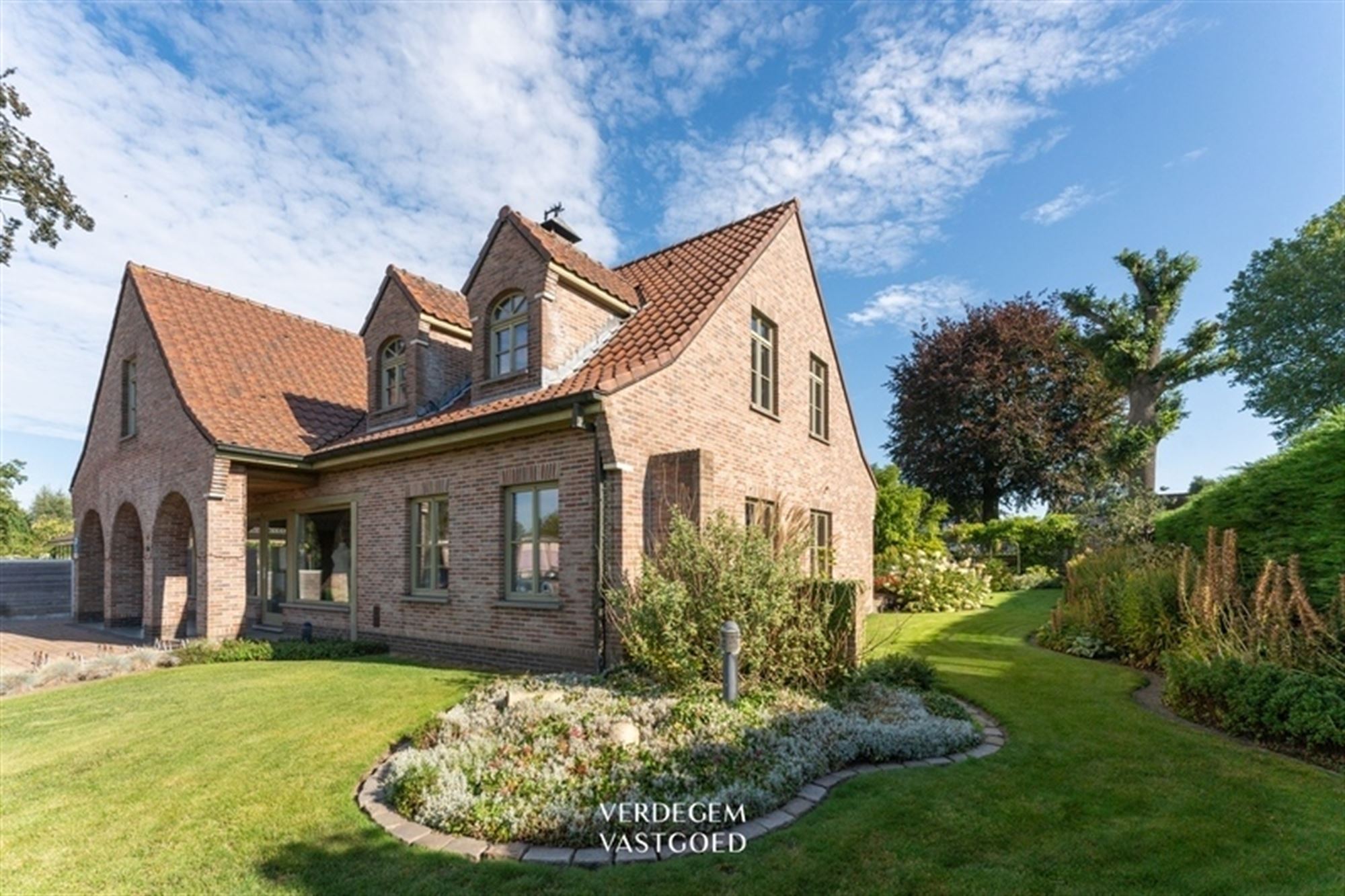 Landelijk wonen in deze XL villa met 5 slaapkamers en dubbele garage foto 29