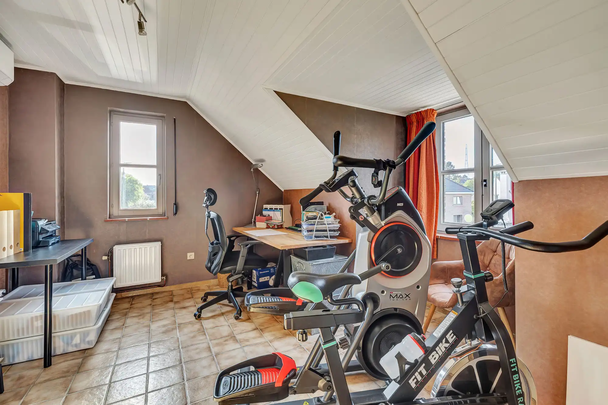 Charmante instapklare woning met 4 slpks, garage en tuin foto 20