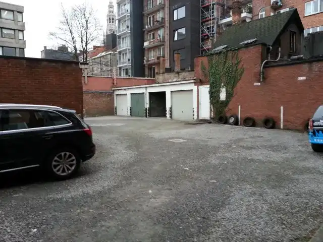Garage te huur foto 2