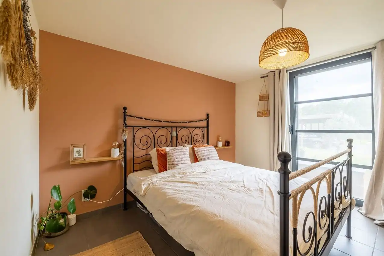 Gelijkvloers appartement met twee slaapkamers en autostaanplaats foto 12