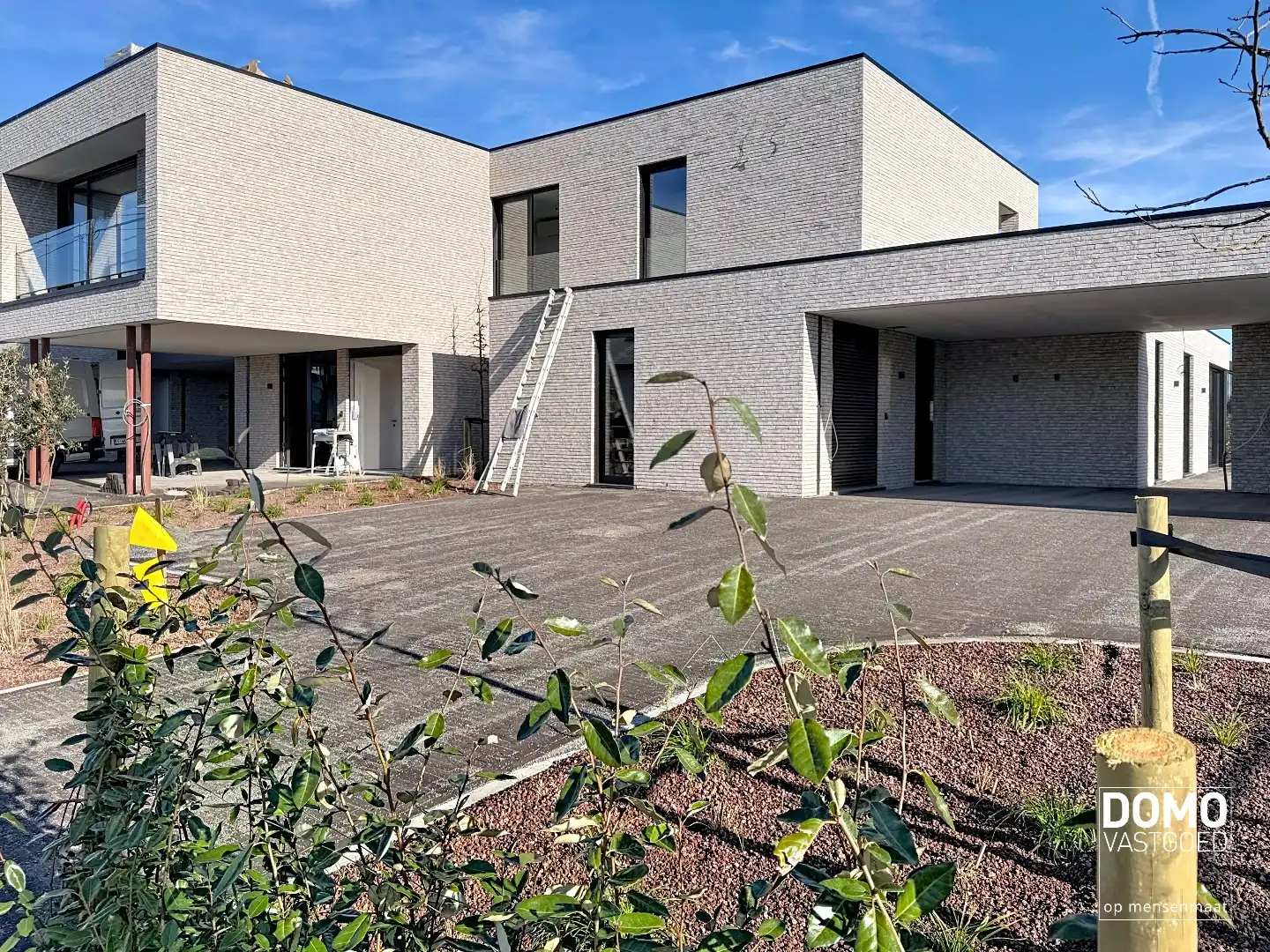 HOOGWAARDIG AFGEWERKT APPARTEMENT VAN 134M² MET 2 SLAAPKAMERS, RUIM TERRAS EN PARKEERPLAATS TE CENTRUM TUILT foto 14