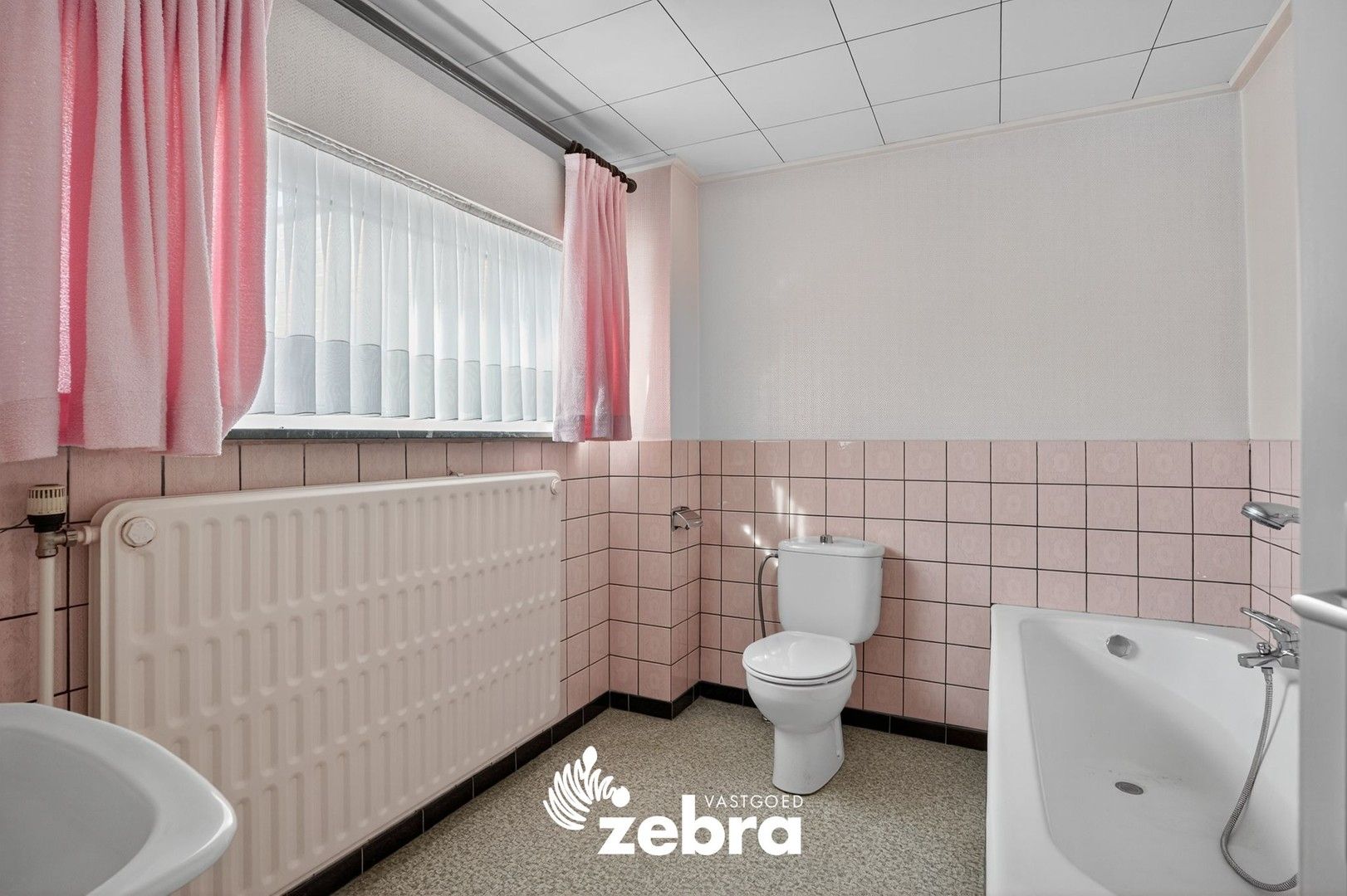 Ruime woning met 3 slaapkamers en garage nabij centrum Meulebeke! foto 23