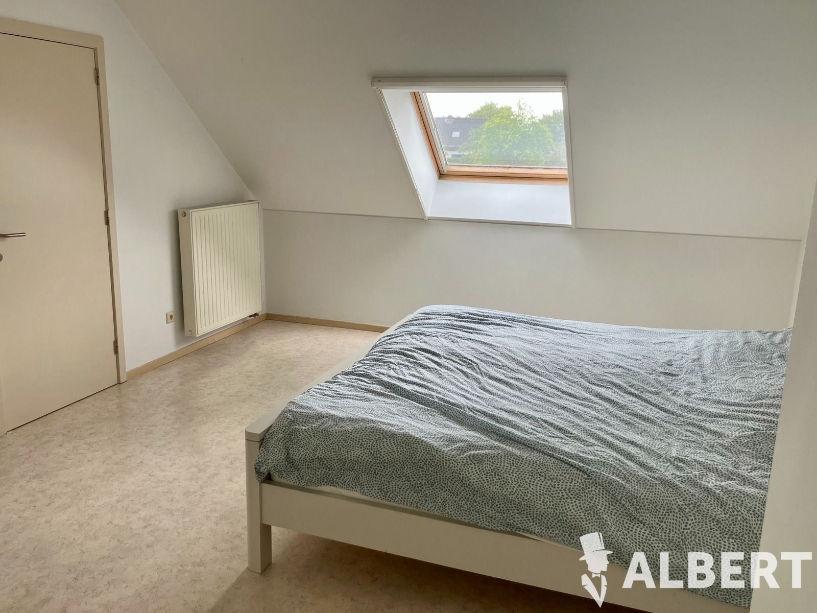 Energiezuinige half open woning in rustige omgeving foto 16