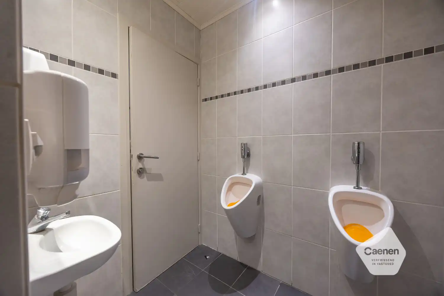 Handelspand met woonst in centrum van Westende foto 18