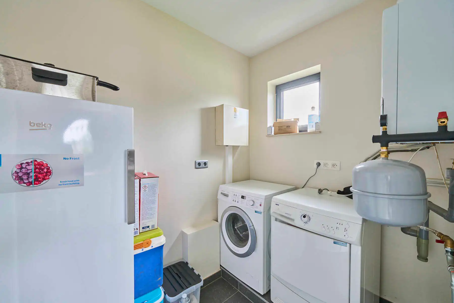 Lichtrijke duplex met open keuken en 2 slaapkamers foto 9