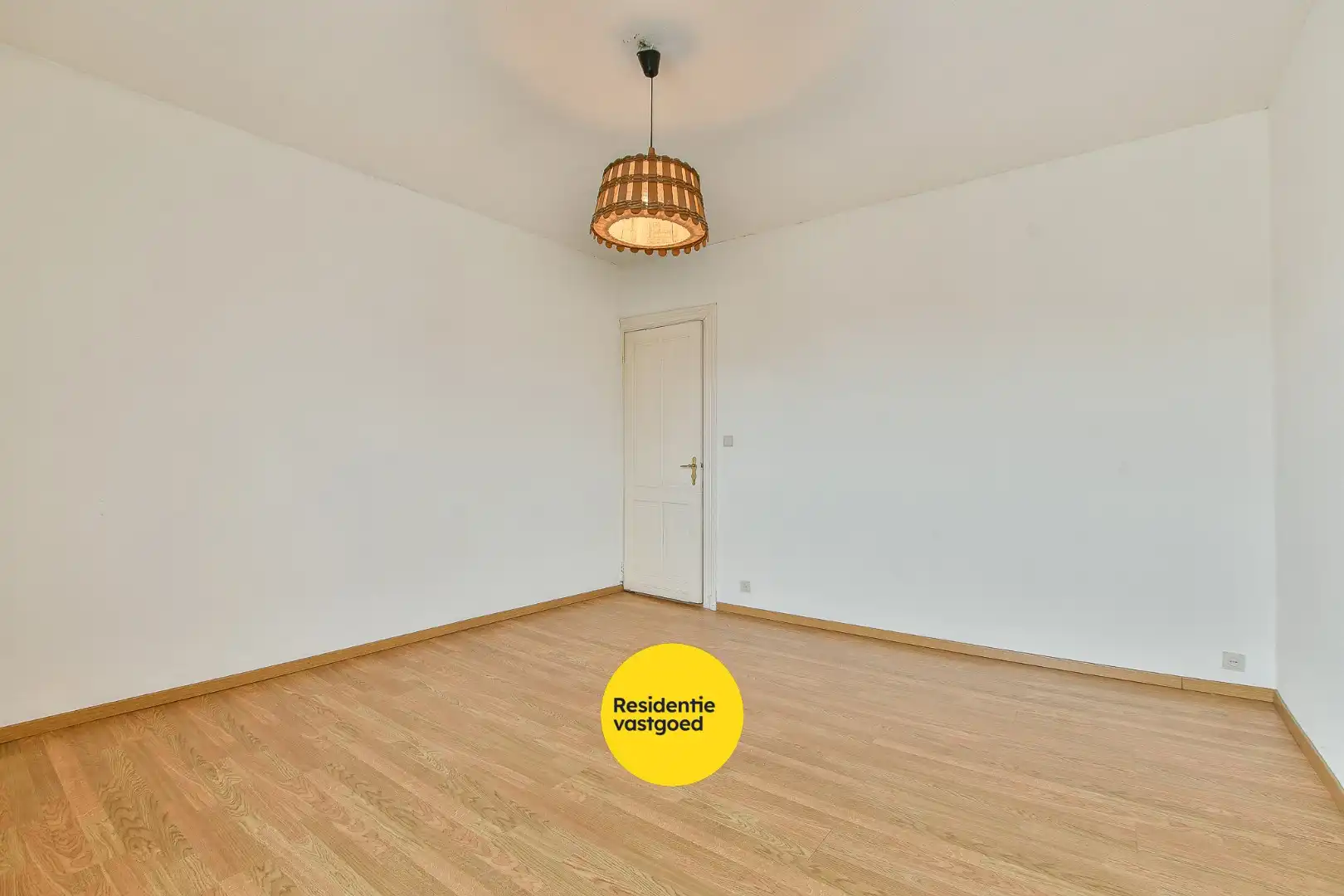 Instapklaar 2-slaapkamerappartement in hartje Blankenberge nabij de Grote Markt foto 13