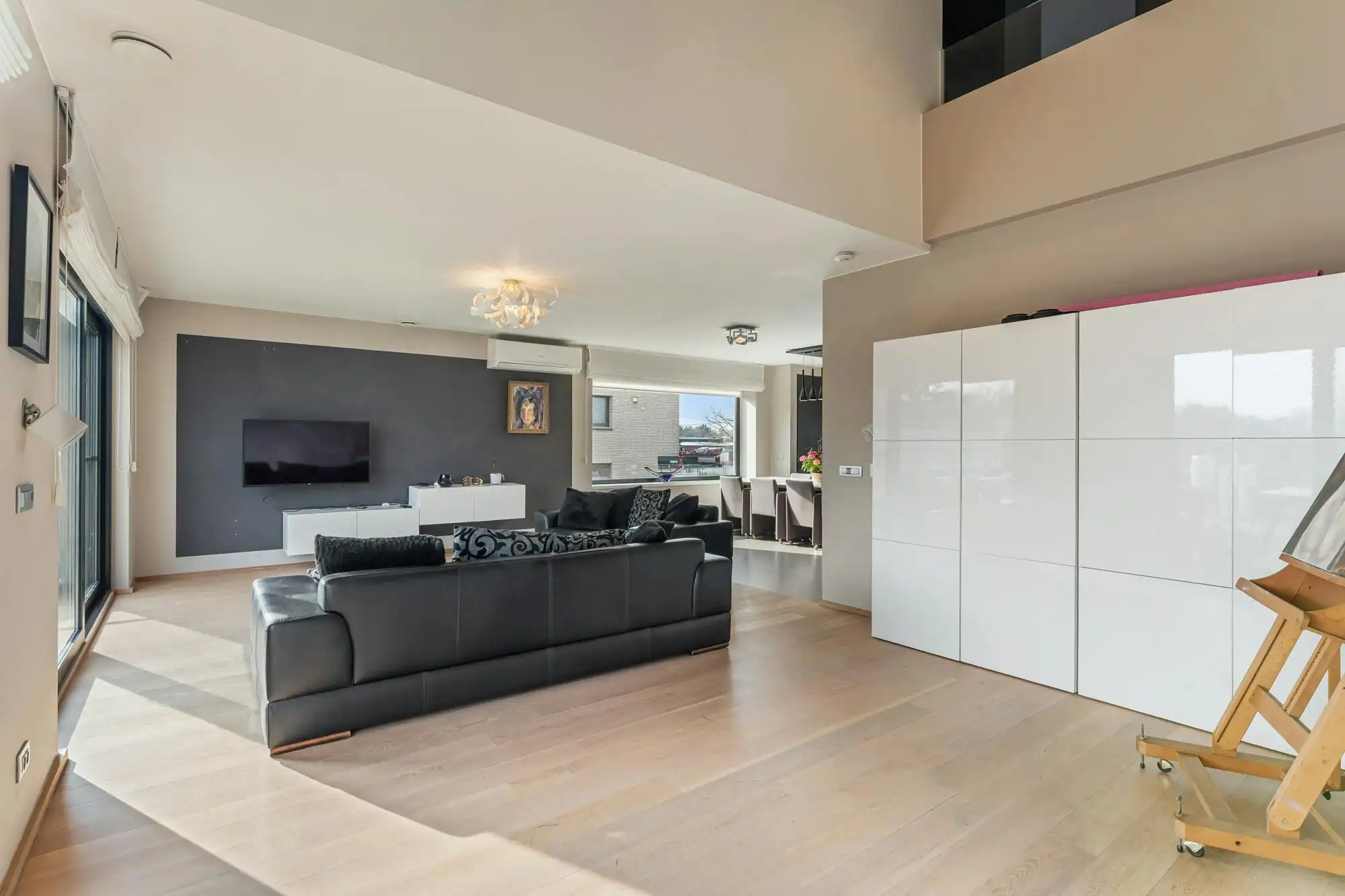 Exclusief duplexappartement met zonneterras en tuin op toplocatie in Genk foto 4