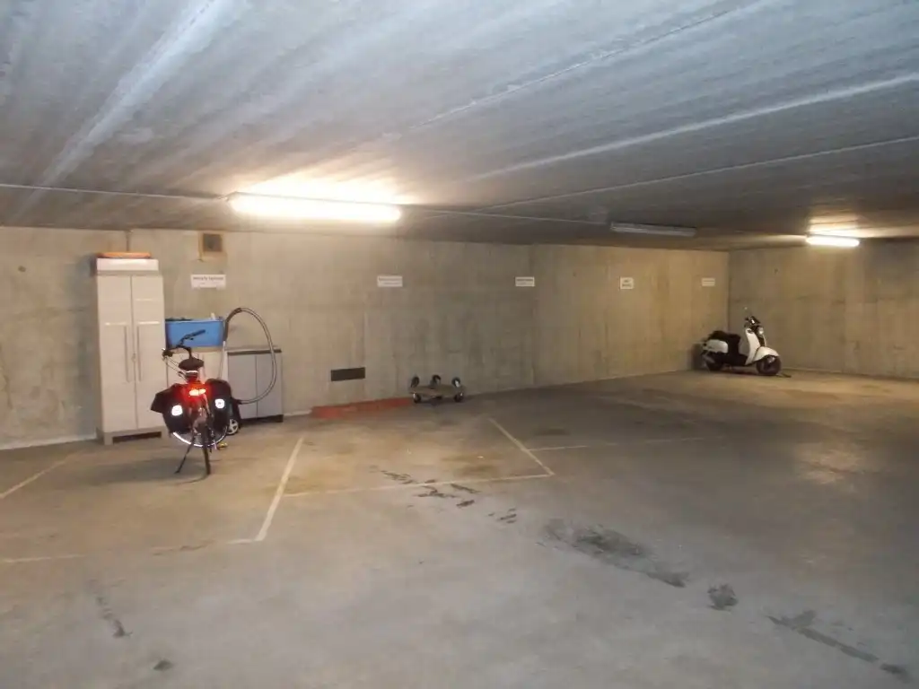 Ondergrondse autostandplaats foto 3