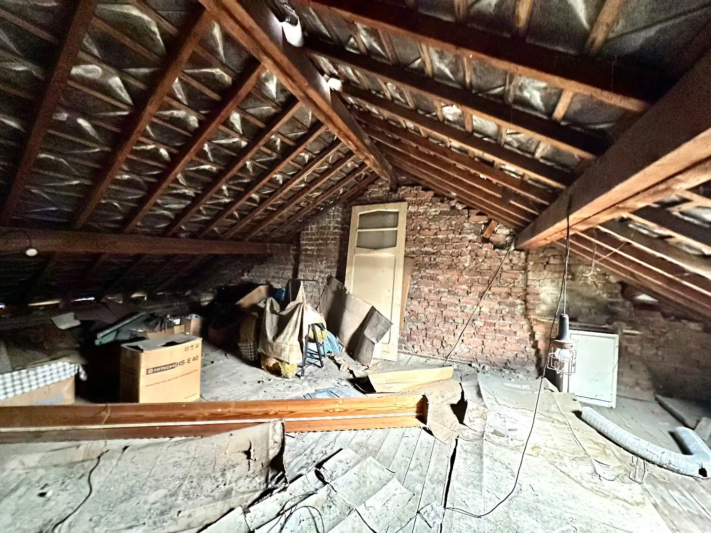 Te renoveren woning met veel mogelijkheden in het hart van Tongeren foto 9