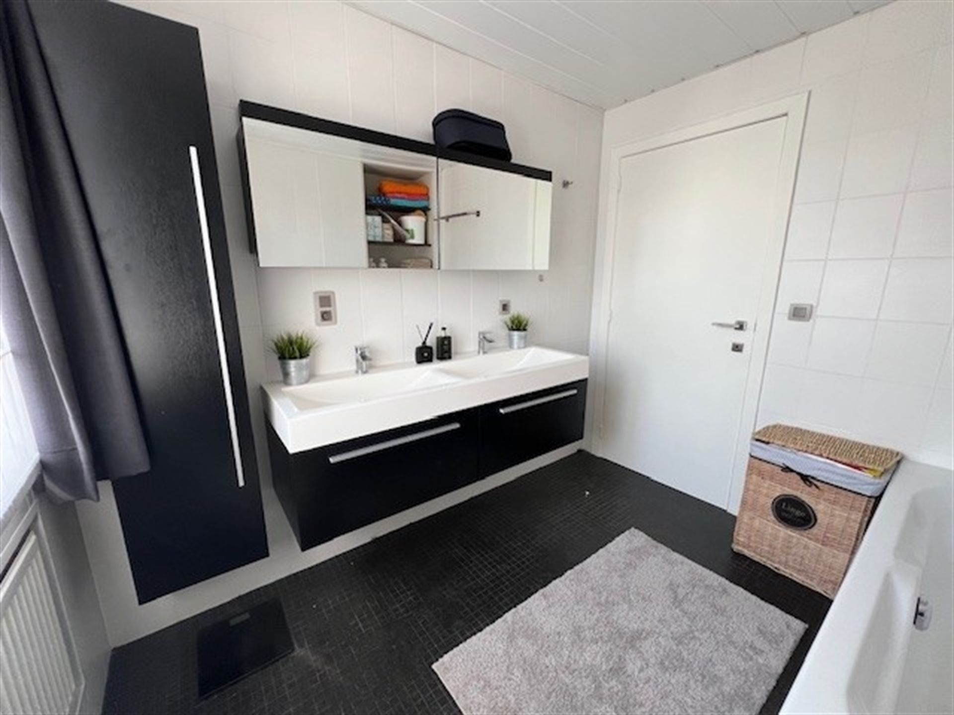 Karaktervolle woning voorzien van alle comfort! foto 11