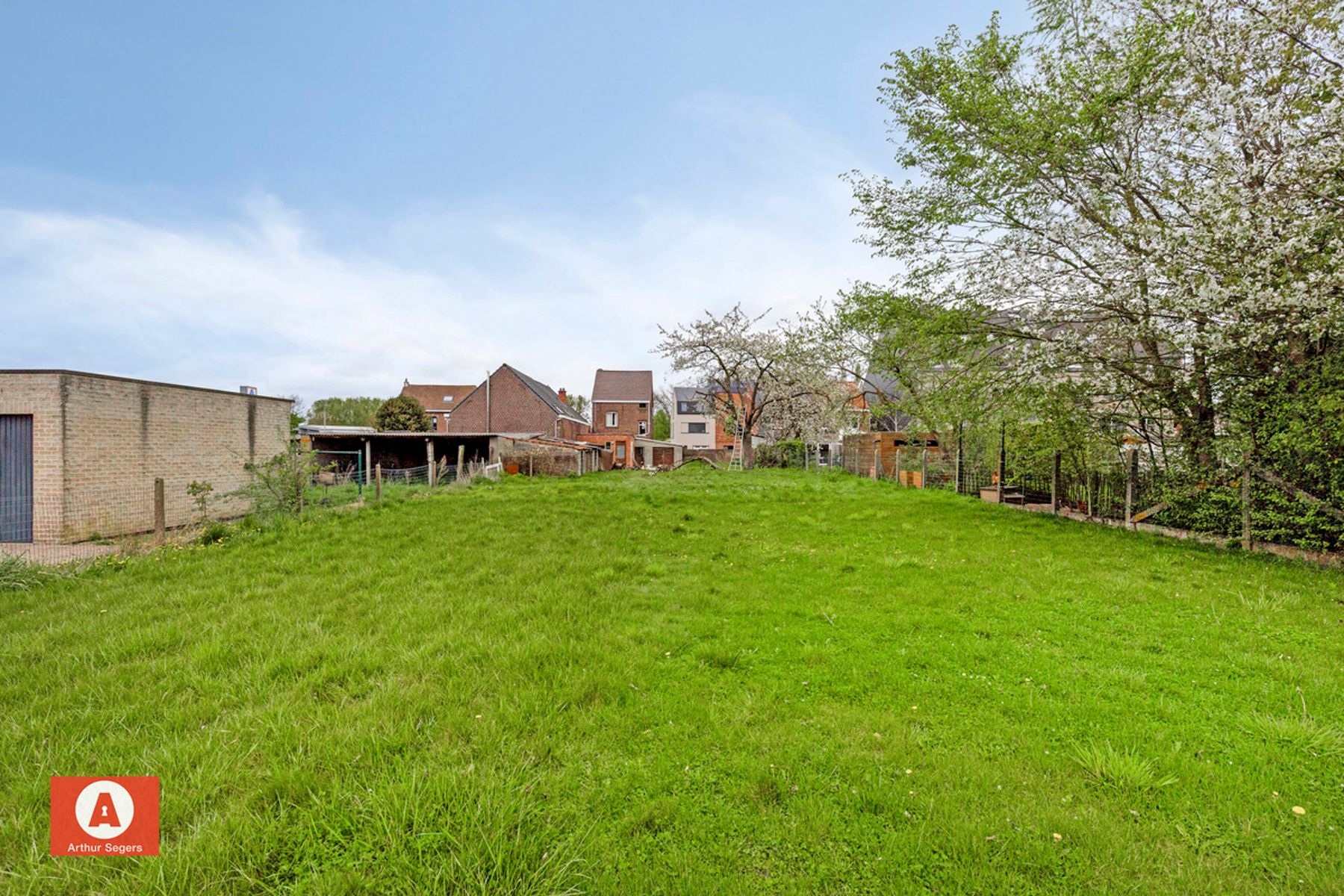 Projectgrond: 4/5 appartementen of gezinswoning met tuin. foto 4