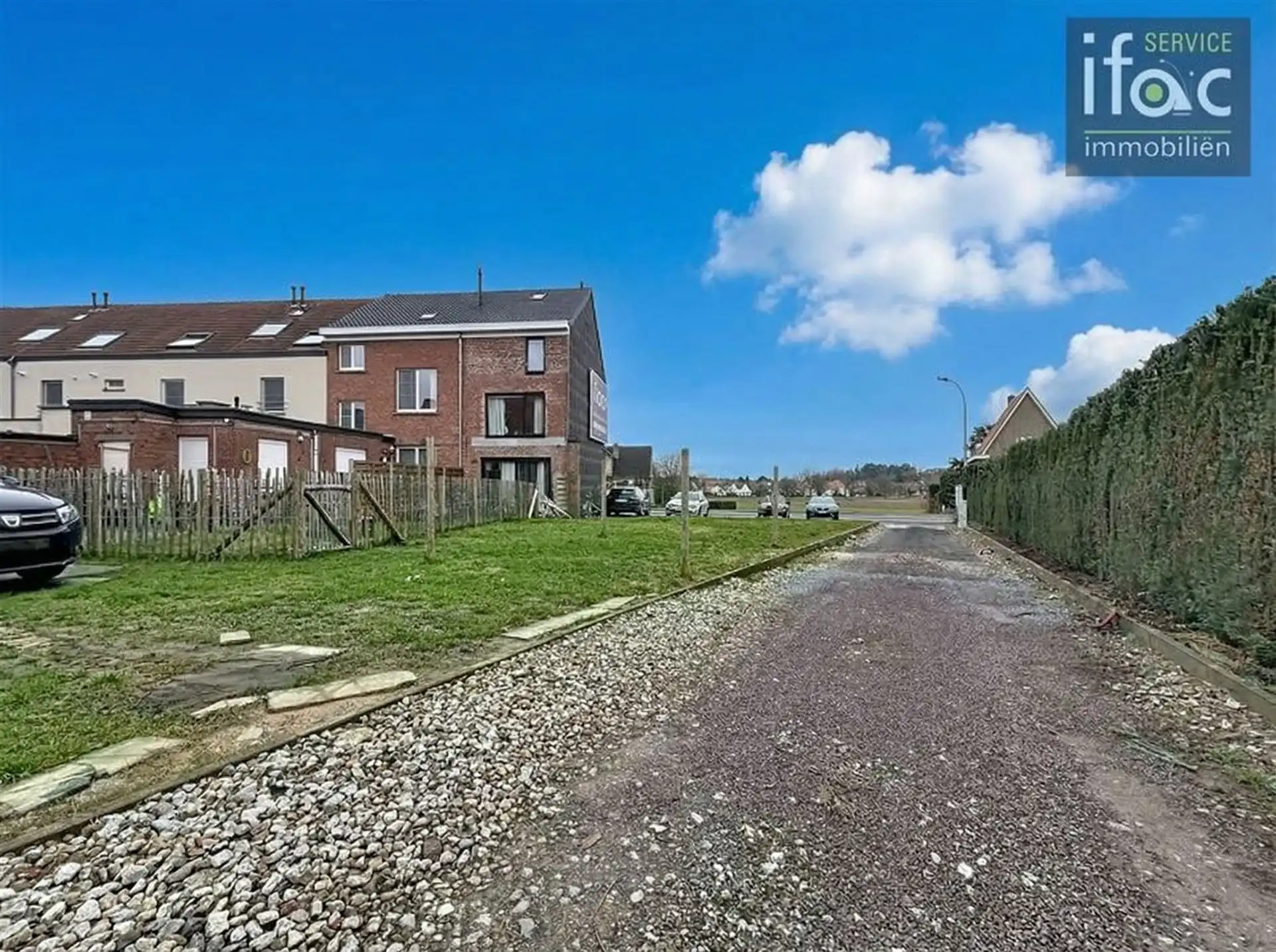 Bouwgrond voor halfopen bebouwing op strategische locatie foto 4