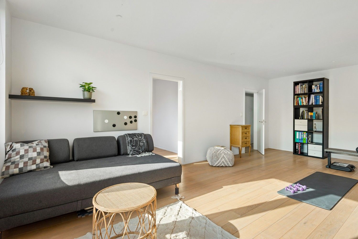 Grote woning met 6 slaapkamers en 3 badkamers nabij het Steytelickpark te Wilrijk. foto 24