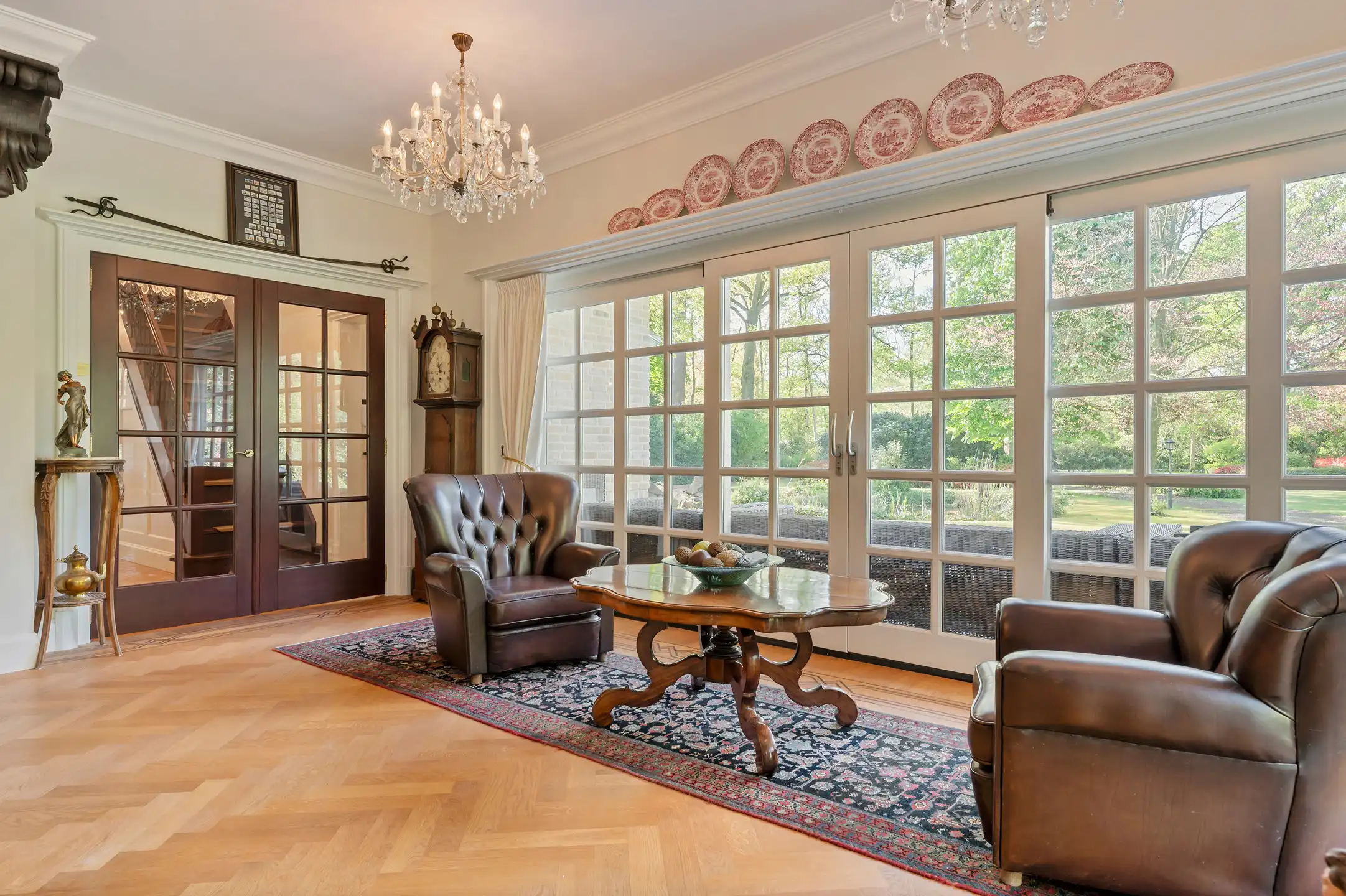 Unieke vrijstaande villa op ca. 7620m² in een uitzonderlijk domein in het groen. foto 3