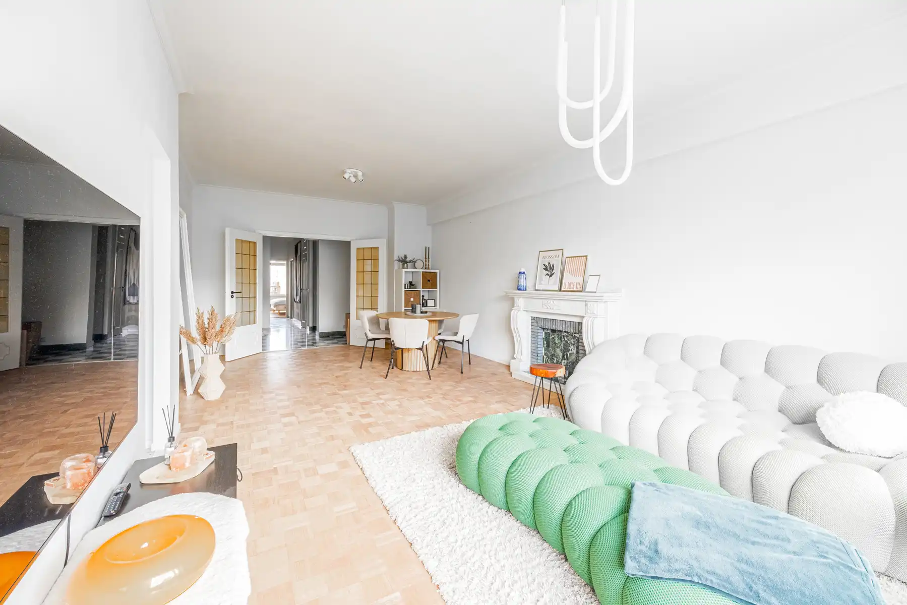 Recent gerenoveerd appartement met terras & mooie verzichten foto 5