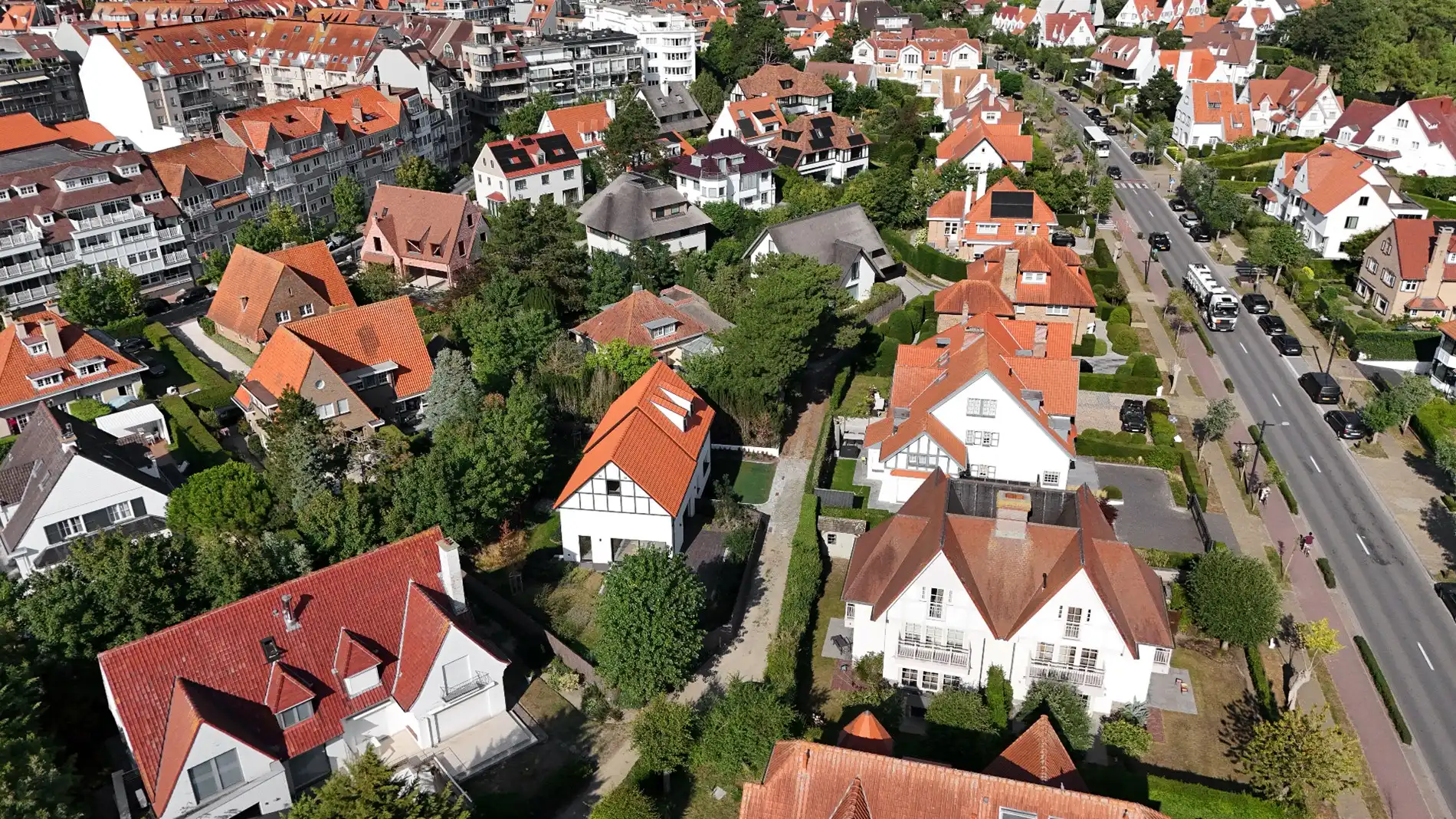 Exclusieve gerenoveerde villa in het hart van het Zoute, gelegen vlakbij het centrum foto 5