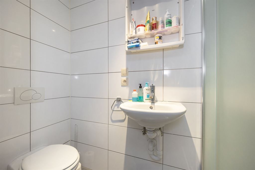 Rustige en lichtrijke studentenkamer op toplocatie  foto 6