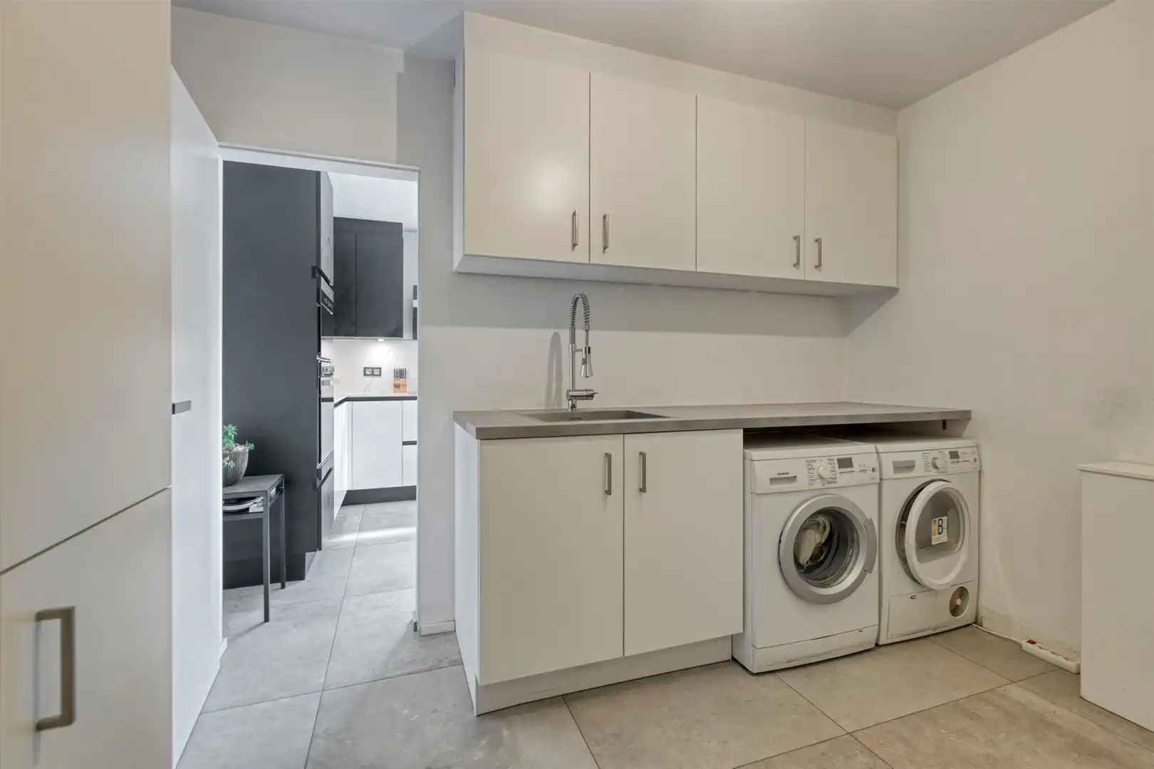 TE KOOP: Verzorgde halfopen bebouwing met 3 slaapkamers in Koersel! foto 13
