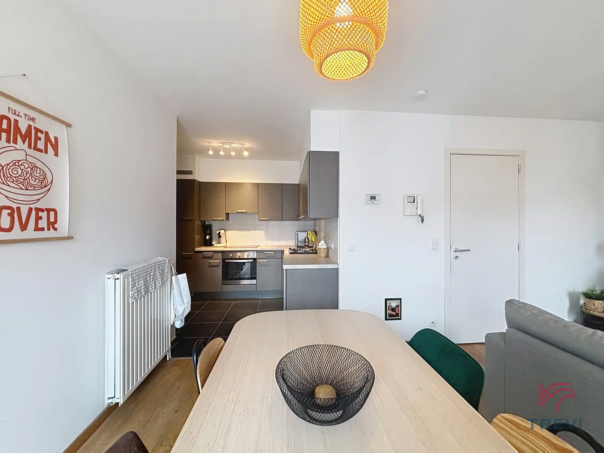 Ongemeubileerde duplex met 2 slaapkamers foto 3