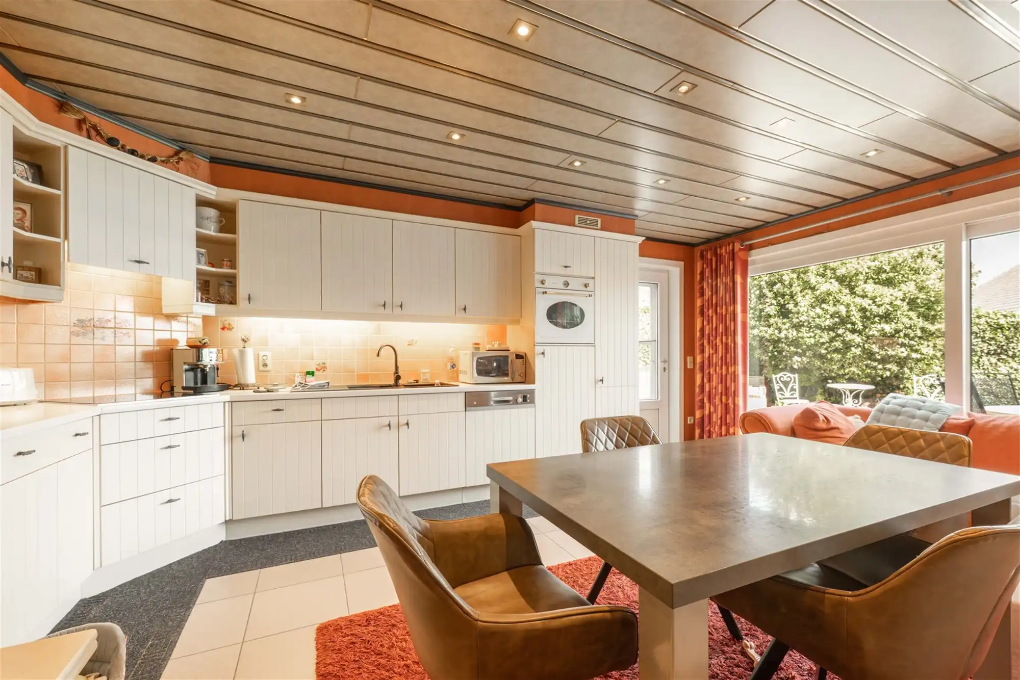 Woning met opslagplaats foto 9