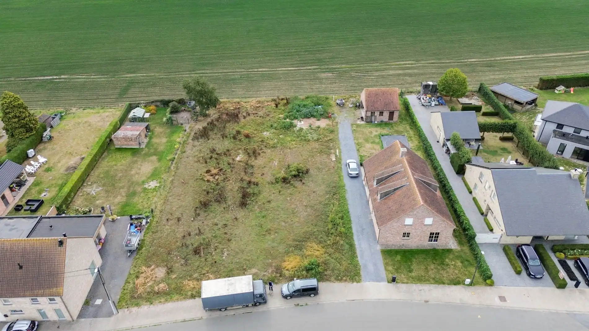 Mooi gelegen perceel bouwgrond voor open bebouwing, 804 m², Bovekerke.  foto 9